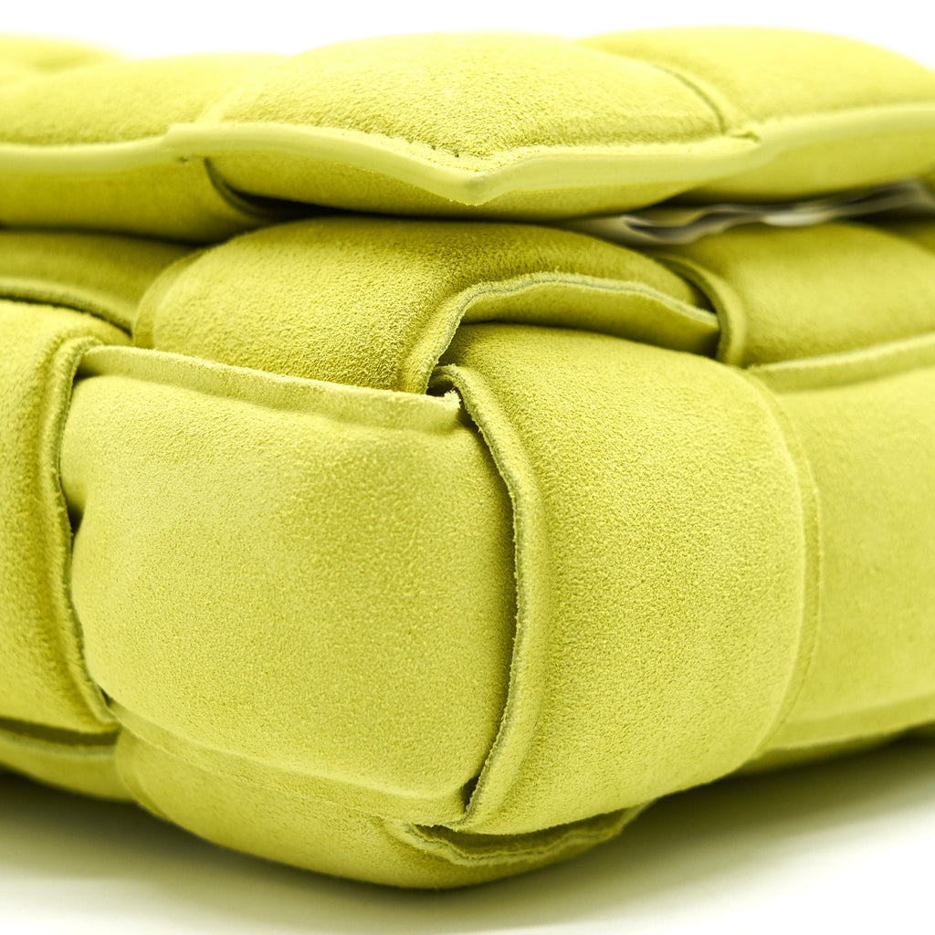 BOTTEGA VENETA CASSETTE PADDED SUEDE MESSAGER BAG GREEN