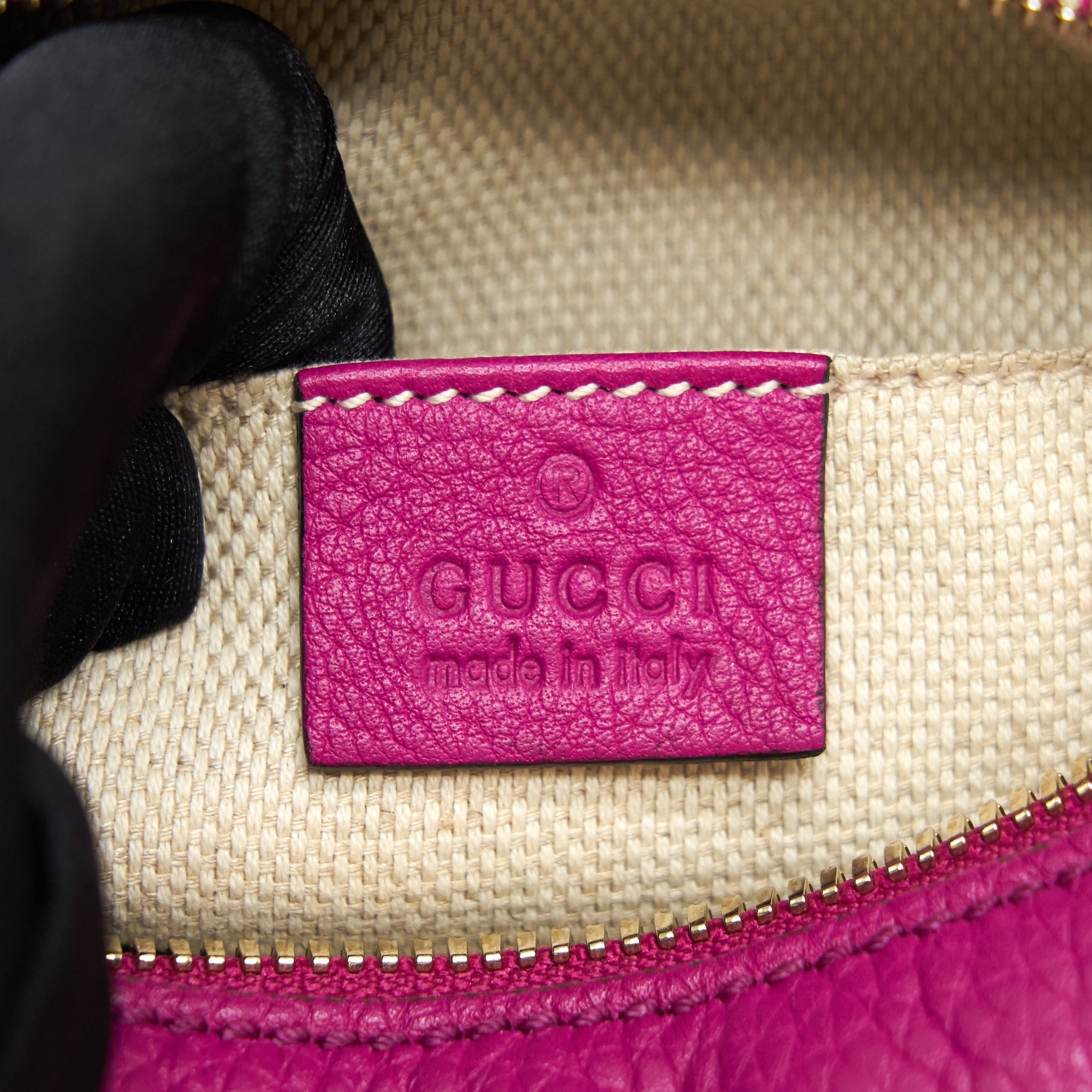 GUCCI SOHO SMALL LEATHER DISCO BAG HOT PINK