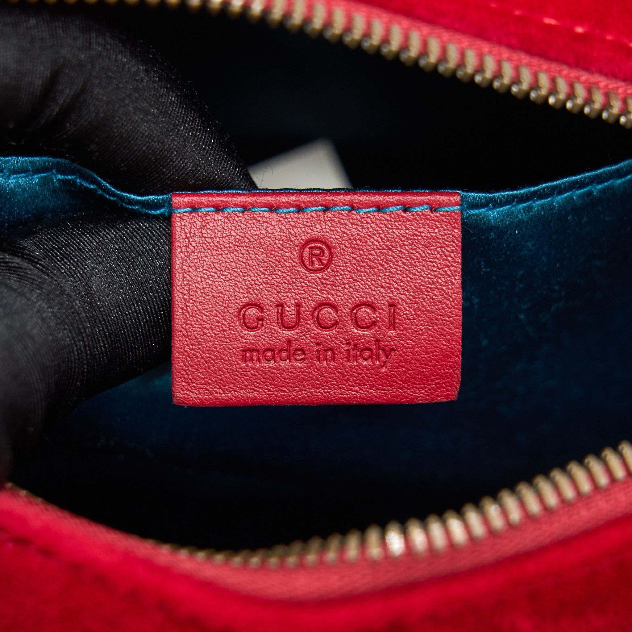 GUCCI MARMONT VALVET CAMERA BAG RED
