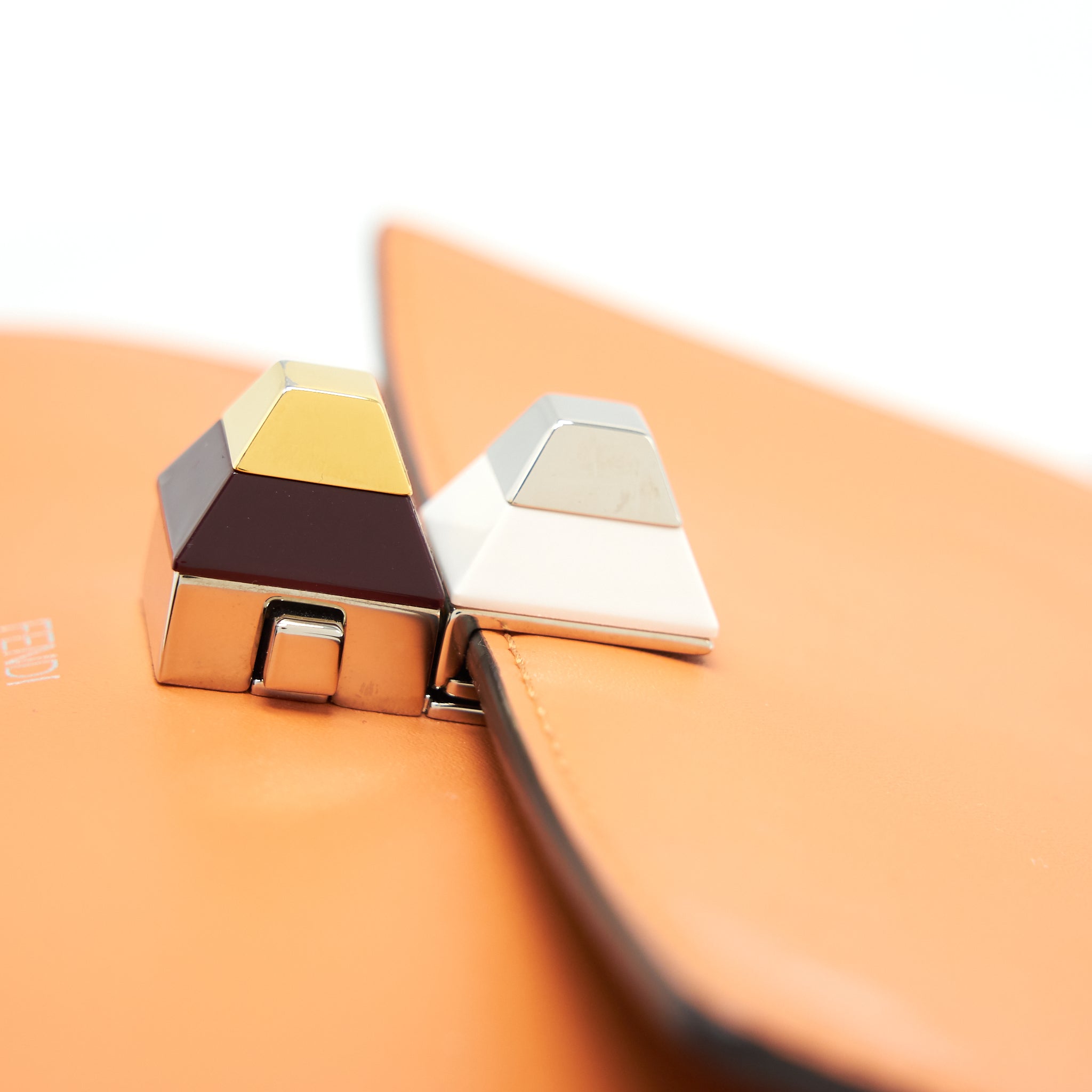 FENDI KAN I SMALL SHOULDER BAG ORANGE