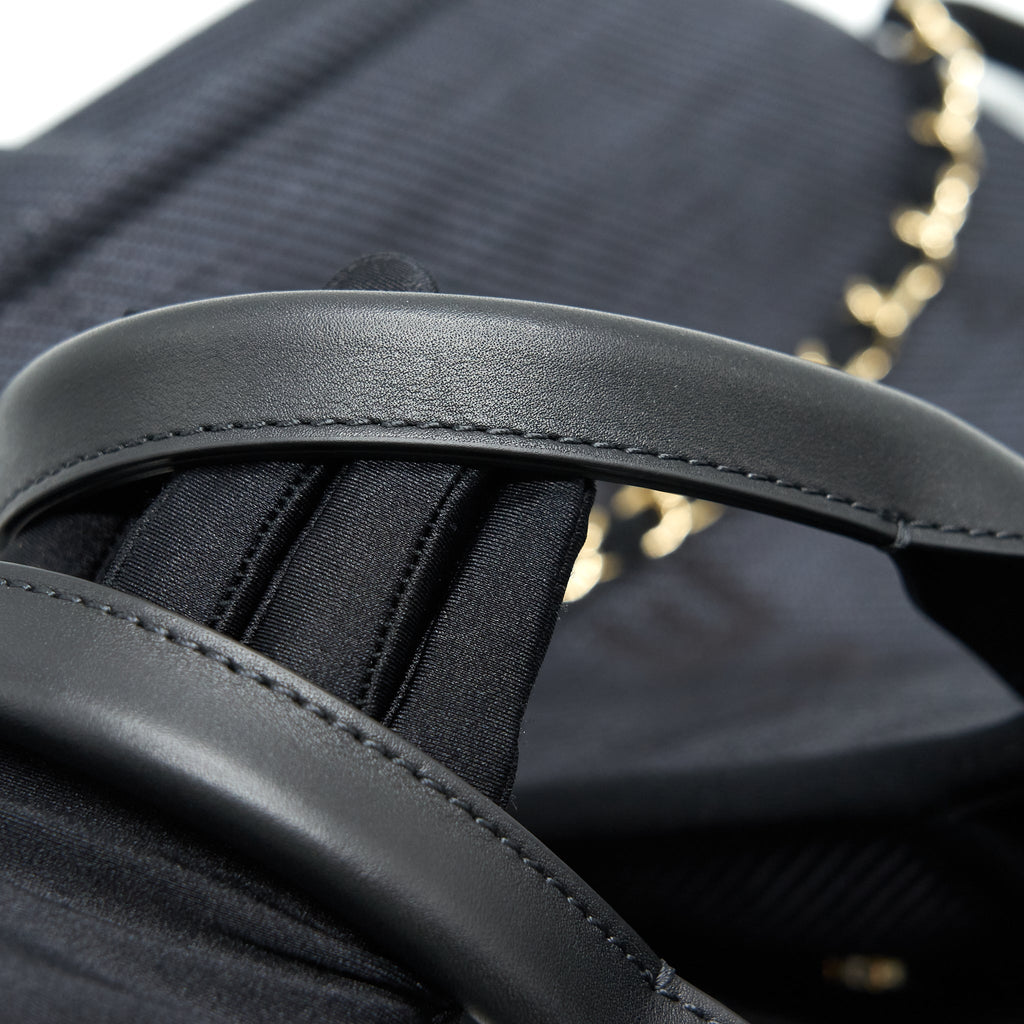 CHANEL MEDIUM DEAUVILLE TOTE IN BLACK GHW
