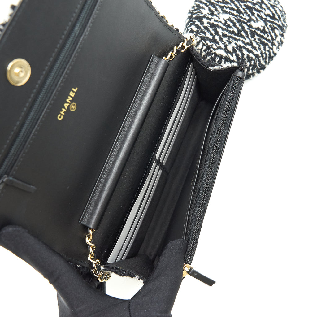 CHANEL HOUNDSTOOTH TWEED WALLET ON CHAIN BLACK/ WHITE