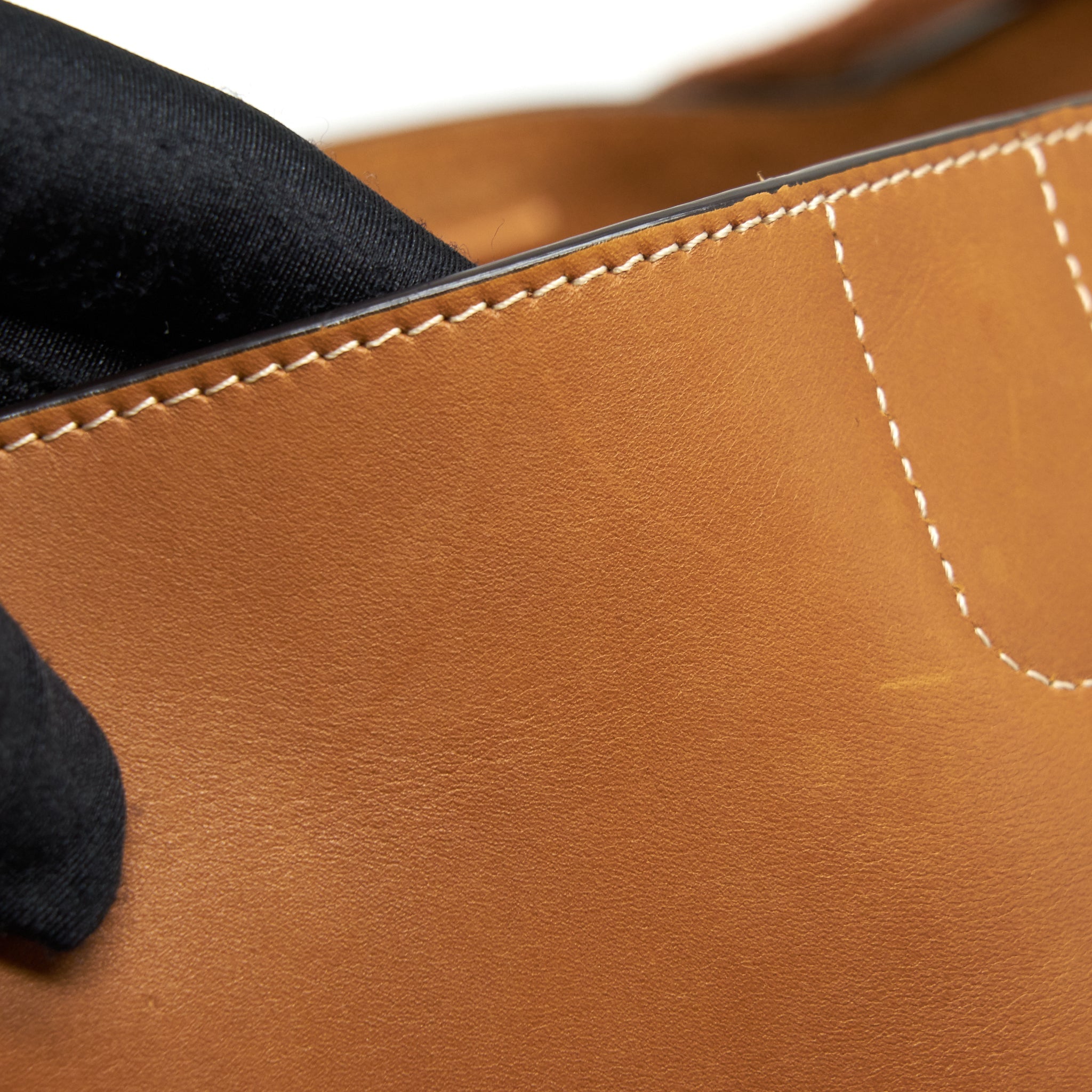 CELINE SANGLE BUCKET BAG BROWN GHW