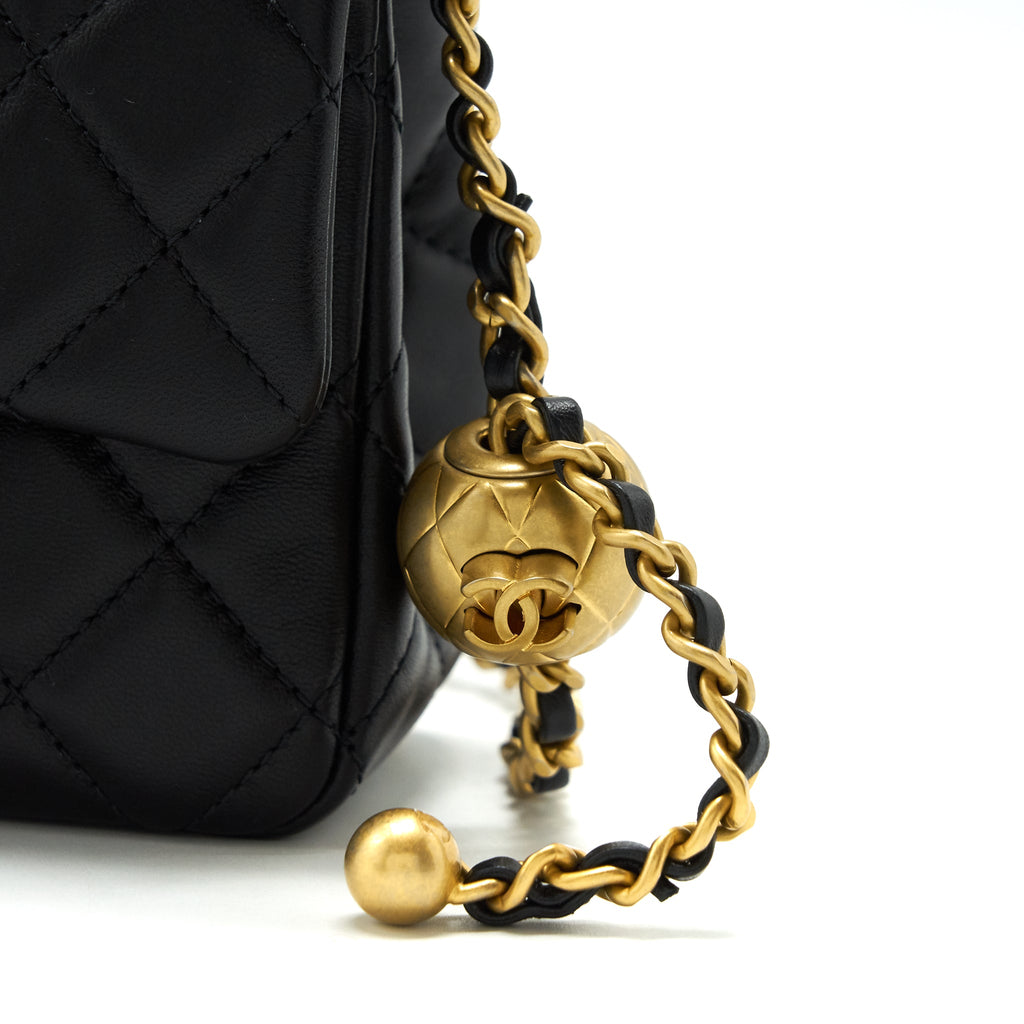 CHANEL 22C PEARL CRUSH MINI RECTANGULAR LAMBSKIN BLACK GHW (MICROCHIP)