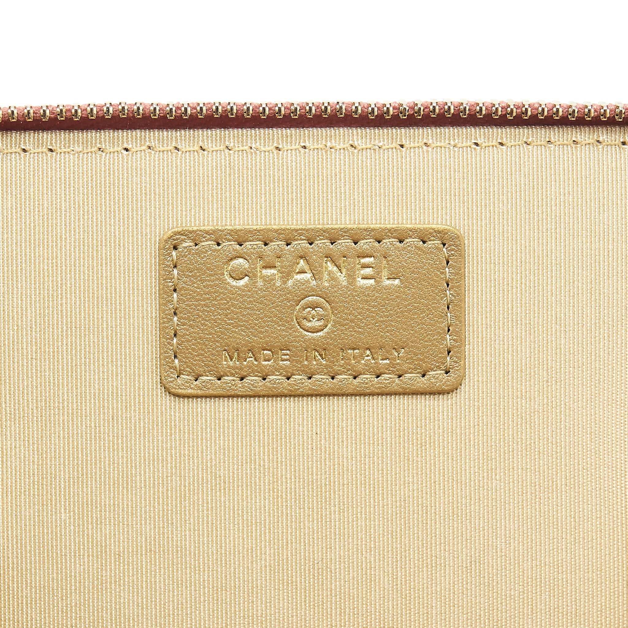 CHANEL 21B PEARL CRUSH LONG VANITY WITH CHAIN DARK PINK GHW