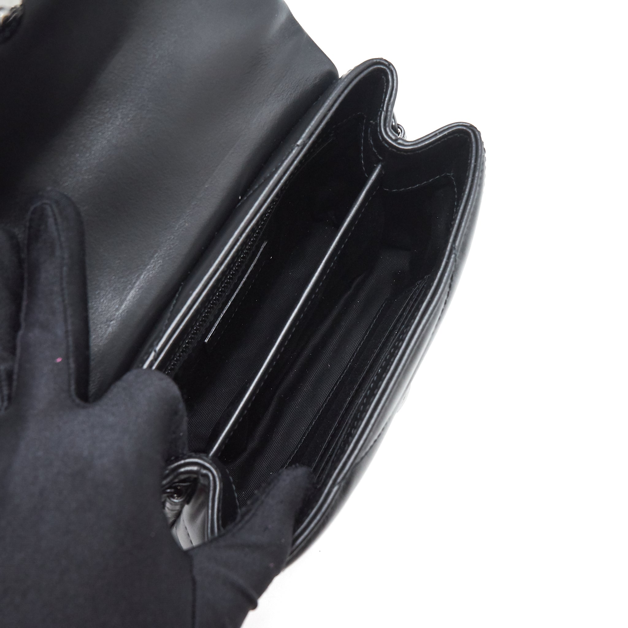 SAINT LAURENT / YSL LOU LOU TOY BAG SO BLACK