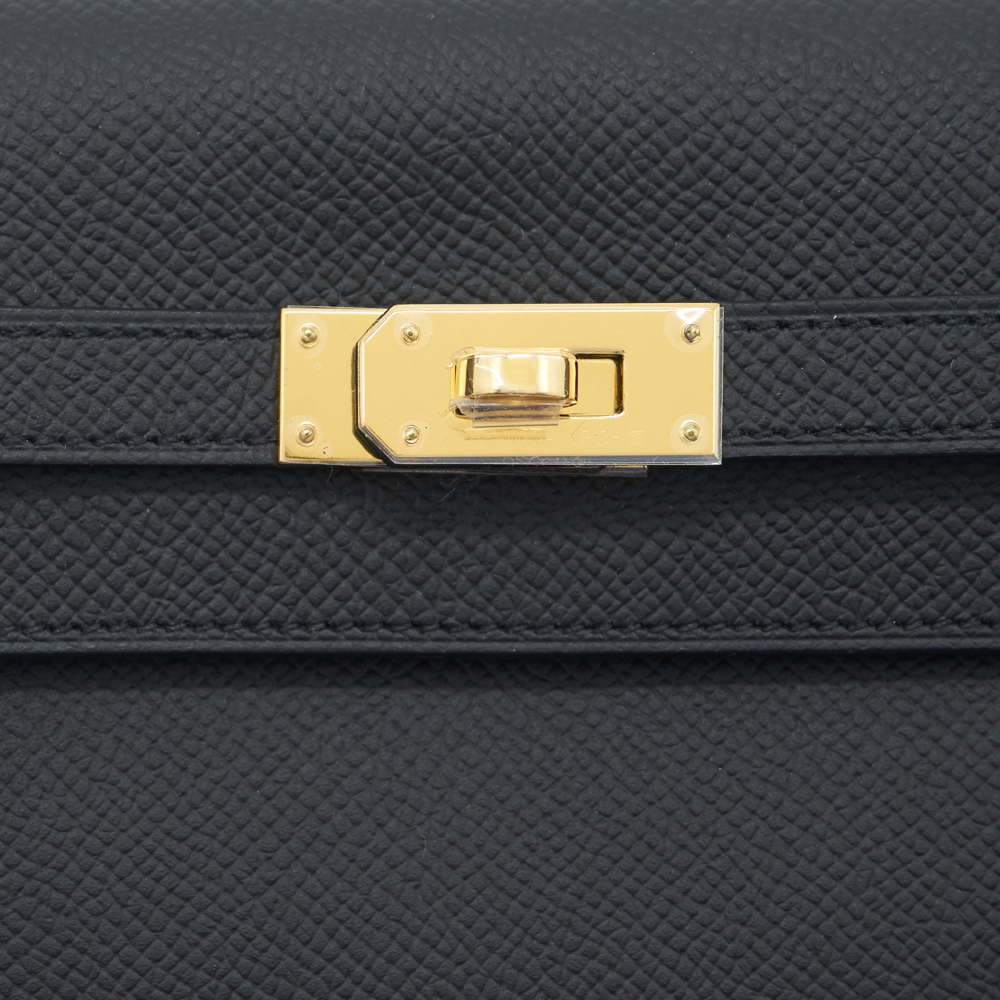 HERMES CLASSIC KELLY TO GO EPSOM LEATHER BLACK GHW