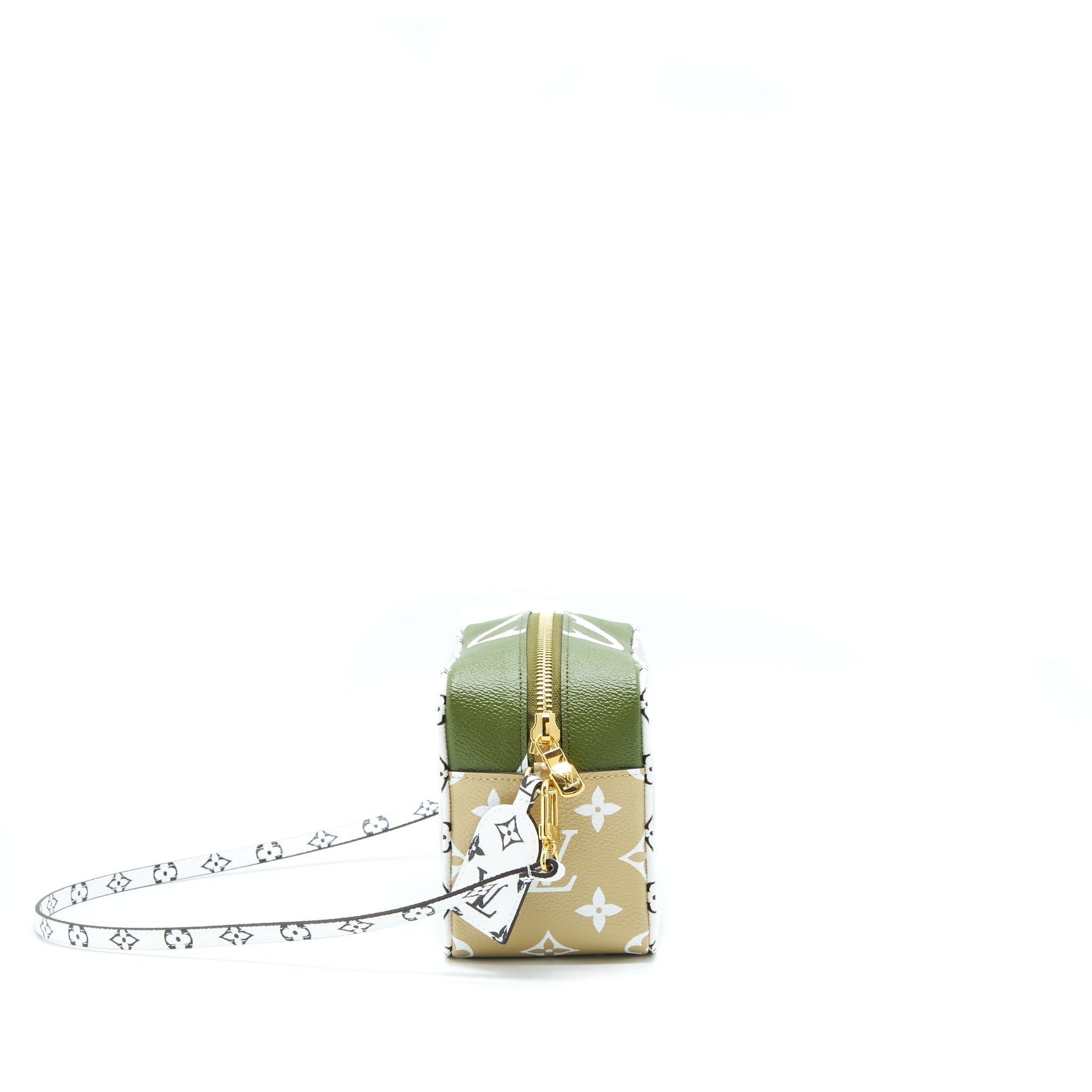 LOUIS VUITTON PVC GIANT BEACH POUCH MULTICOLOUR WITH AN EXTRA STRAP