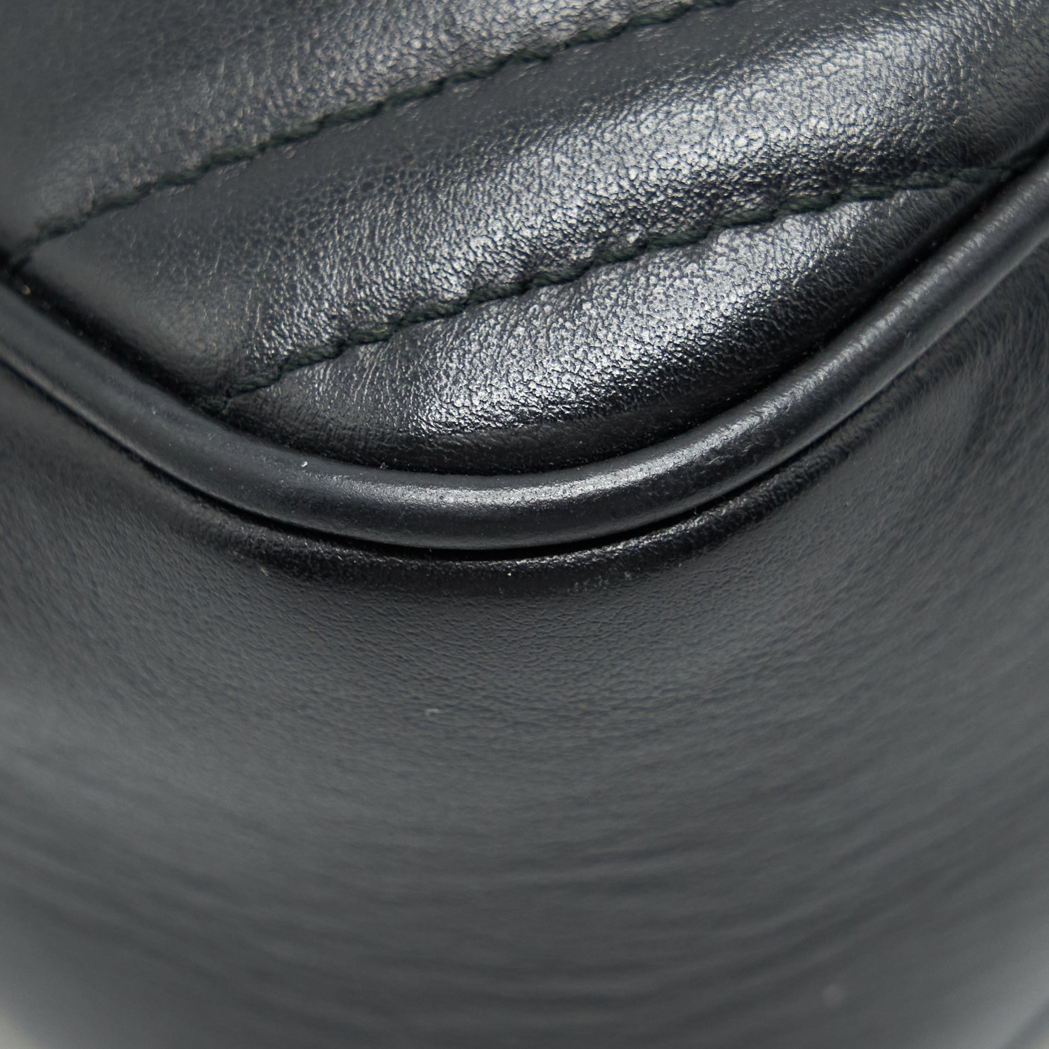 GUCCI GG MARMONT MATELASSE SHOULDER BAG BLACK GHW
