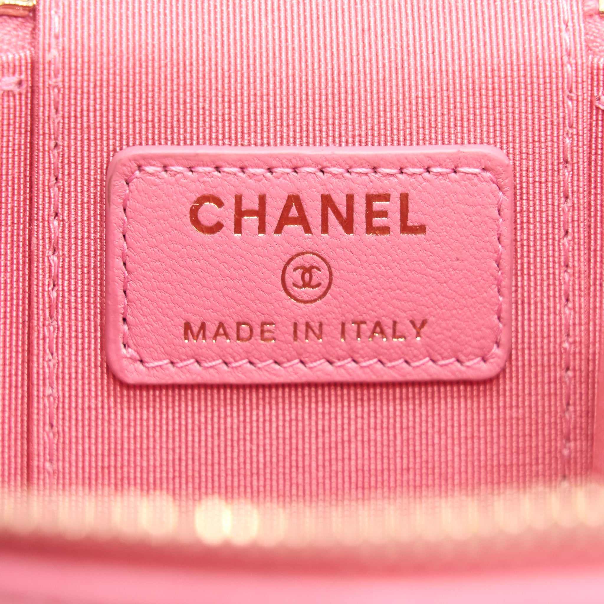 CHANEL SMALL VANITY WITH CHAIN PINK