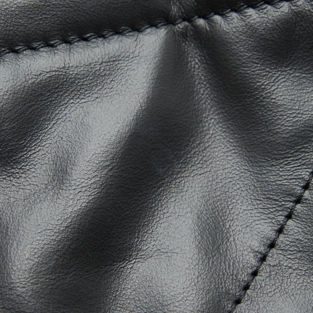 CHANEL 22 HANDBAG SHINY CALFSKIN BLACK GHW (MICROCHIP)