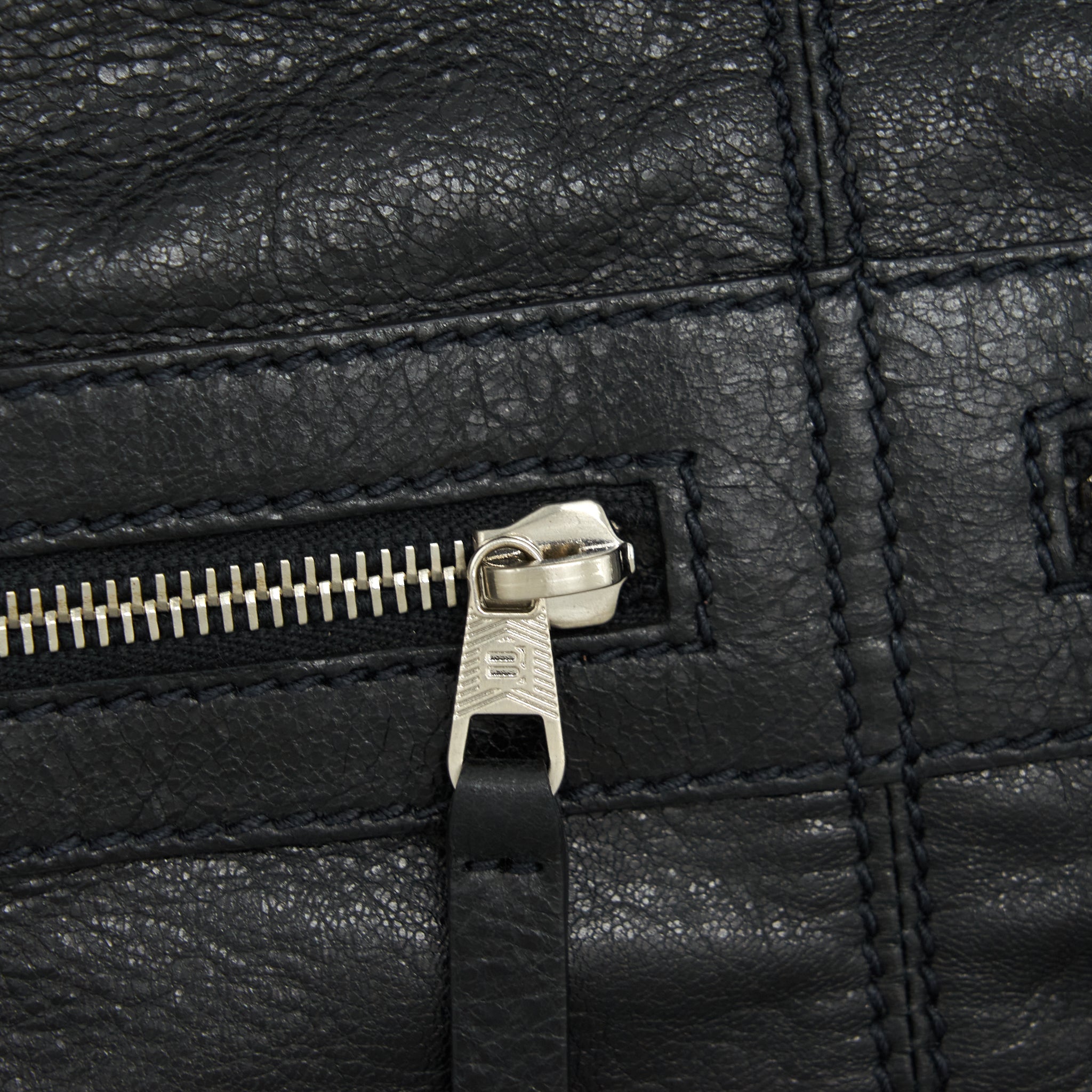 BALENCIAGA TOP HANDLE VERTICAL TOTE BAG BLACK SHW