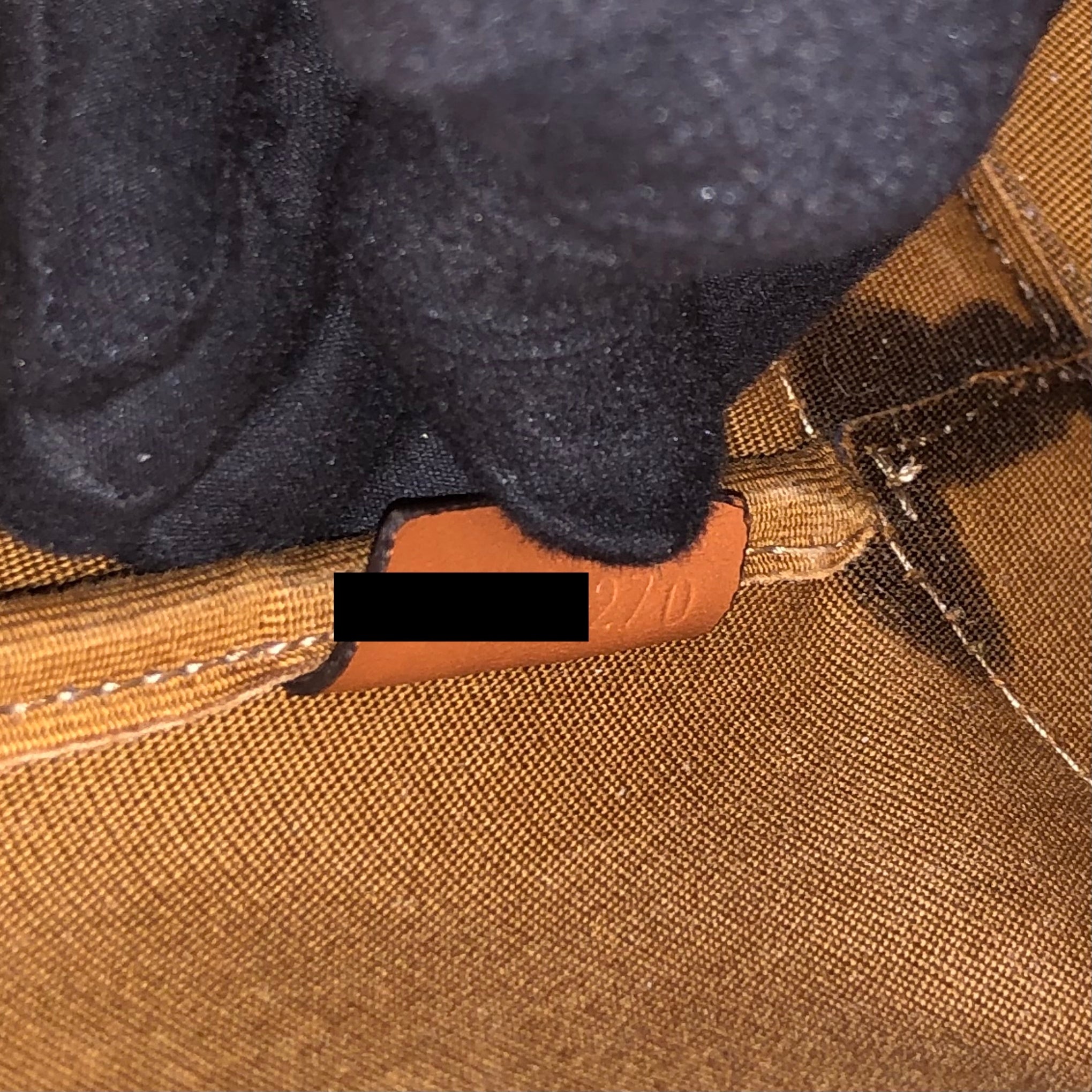 CELINE SMALL BUCKET GOLD TRIOMPHE
