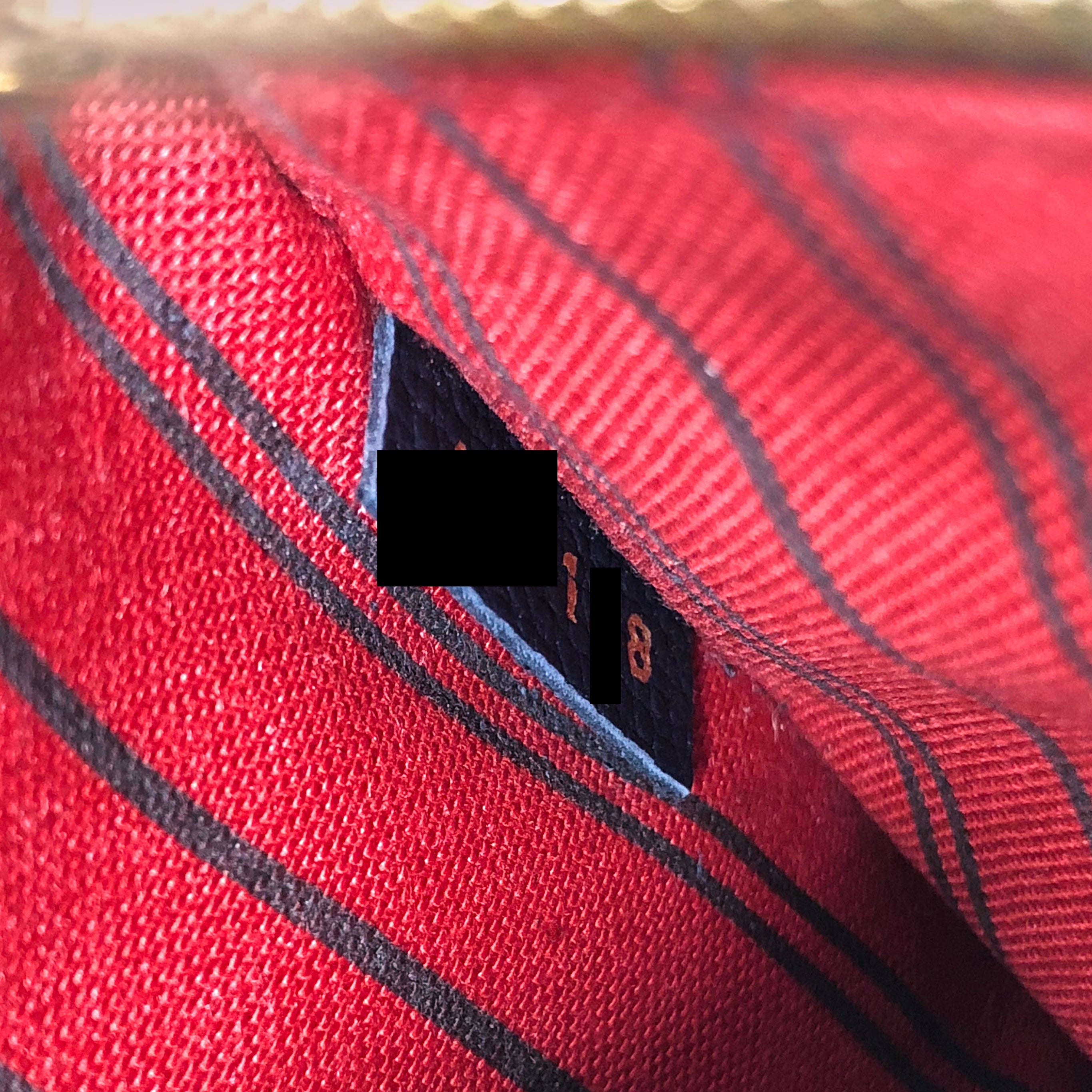 LOUIS VUITTON POCHETTE METIS MONOGRAM EMPREINTE LEATHER MARINE ROUGE