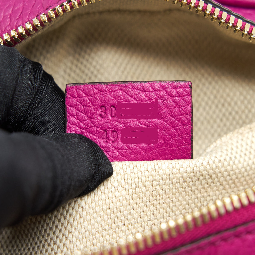 GUCCI SOHO SMALL LEATHER DISCO BAG HOT PINK