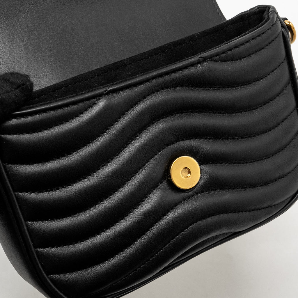 LOUIS VUITTON NEW WAVE MULTI POCHETTE CALFSKIN BLACK GHW