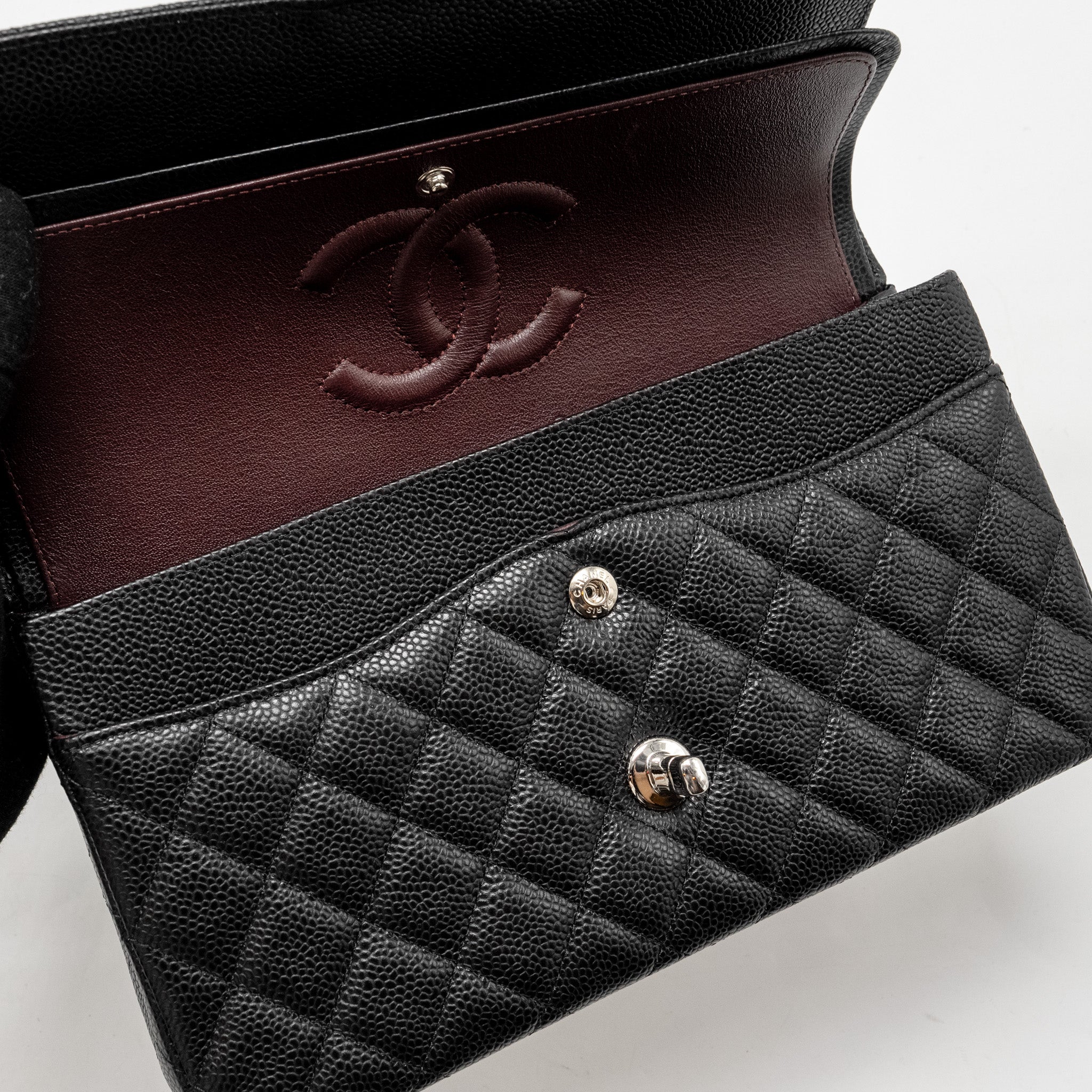 CHANEL MEDIUM CLASSIC DOUBLE FLAP BAG CAVIAR BLACK SHW (MICROCHIP)