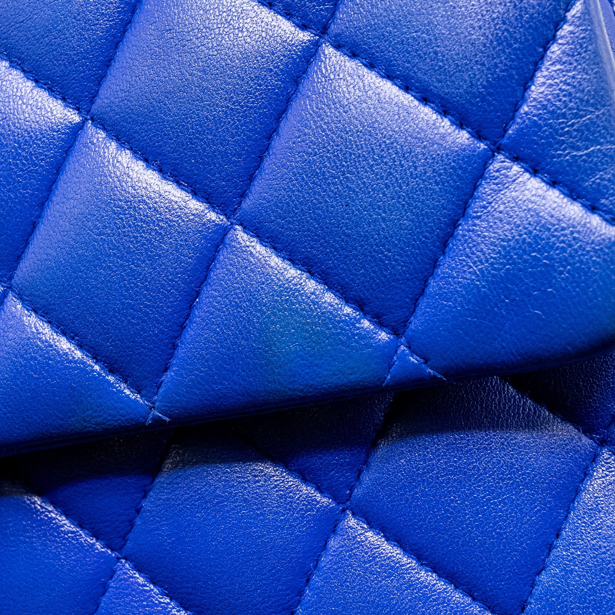 CHANEL MEDIUM CLASSIC DOUBLE FLAP BAG LAMBSKIN BLUE SHW