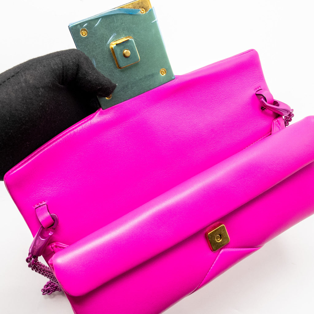 VALENTINO GARAVANI ONE STUD CLUTCH BAG NAPPA LEATHER PINK WITH PINK HARDWARE