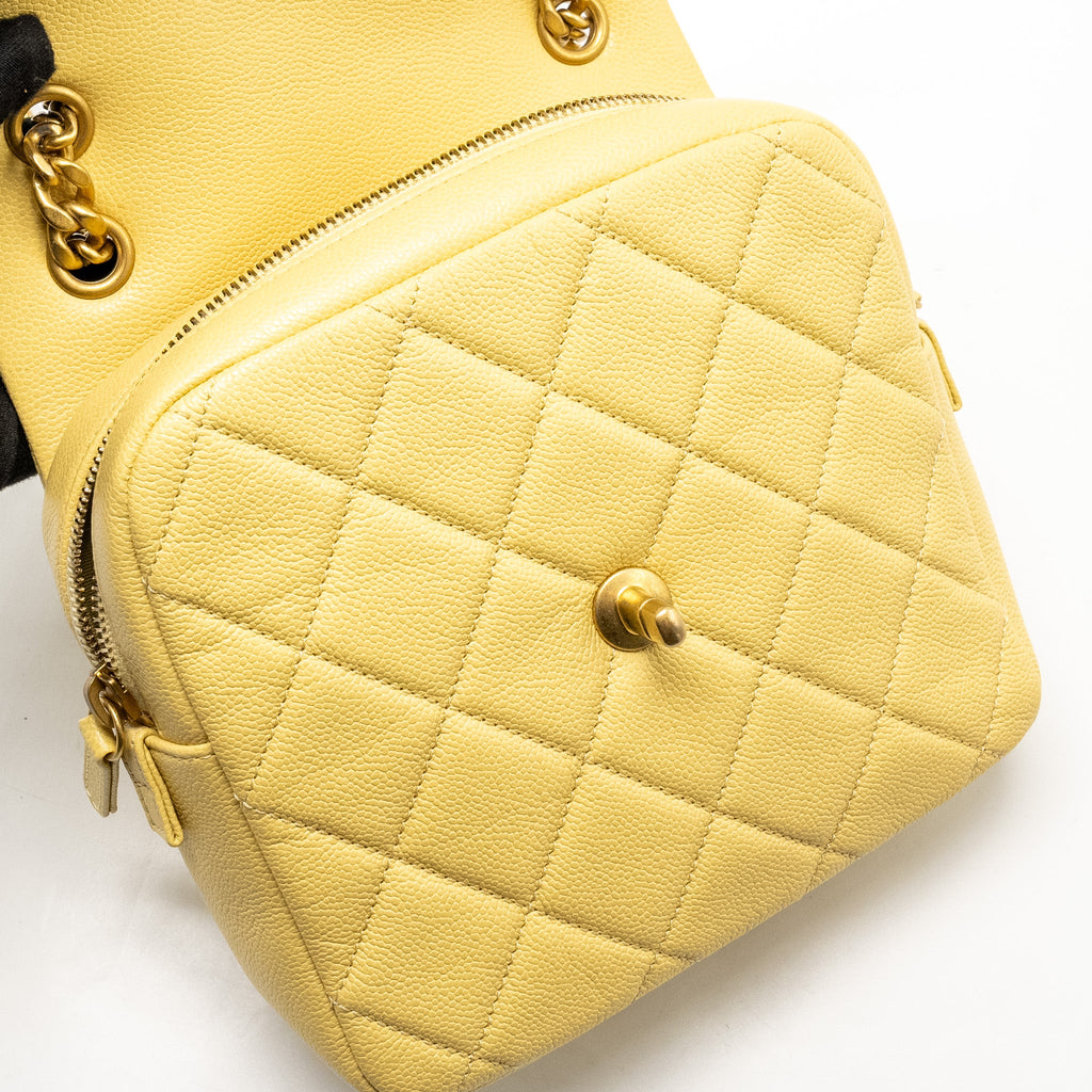 CHANEL 22P QUILTED FLAP BACKPACK CAVIAR LIGHT YELLOW GHW (MICROCHIP)