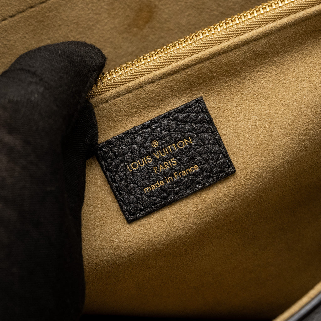 LOUIS VUITTON VOLTA BAG LEATHER BLACK GHW