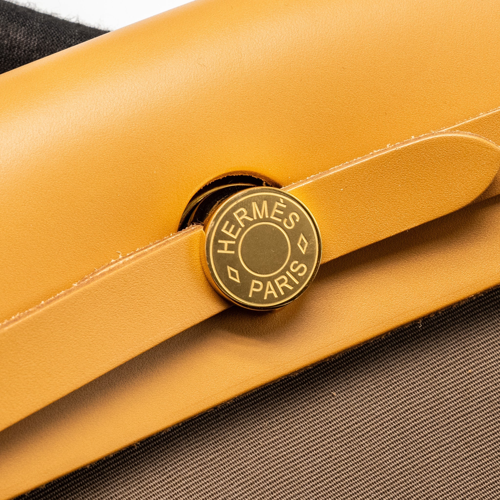 HERMES HERBAG31 ZIP BAG CANVAS / HUNTER ETOUPE / NATURAL SABLE GHW