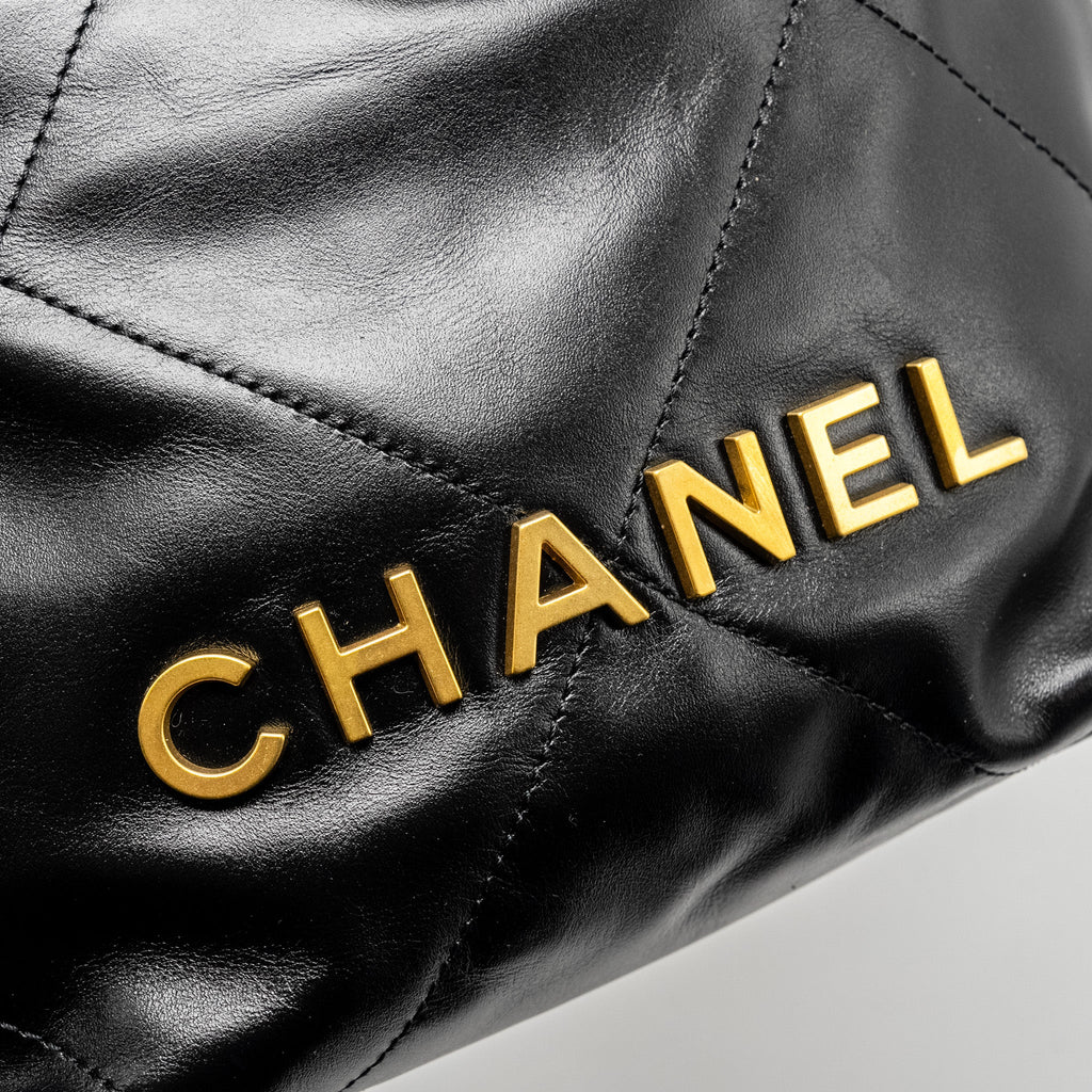 CHANEL MINI 22 BAG SHINY CALFSKIN BLACK GHW (MICROCHIP)