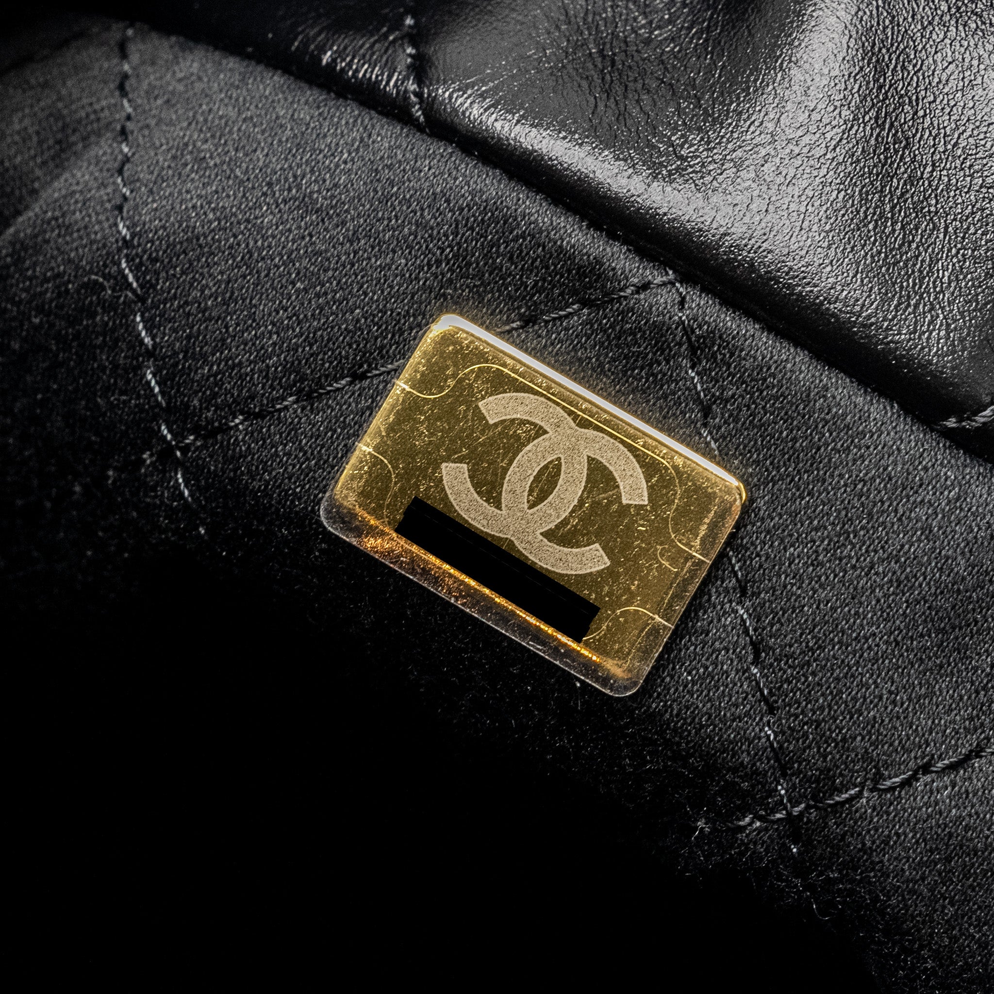 CHANEL MINI 22 BAG SHINY CALFSKIN BLACK GHW (MICROCHIP)