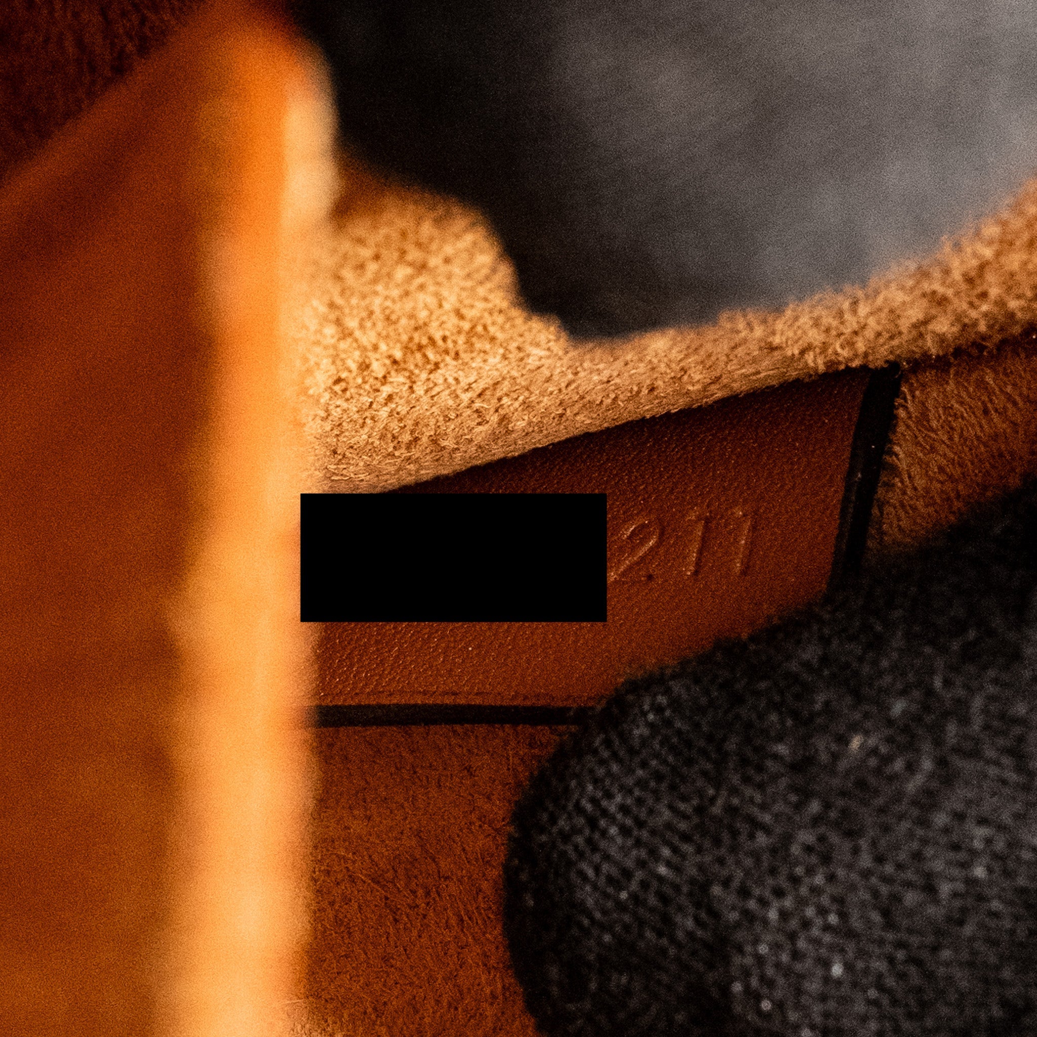 CELINE FOLCO CUIR TRIOMPHE SMOOTH CALFSKIN TAN GHW