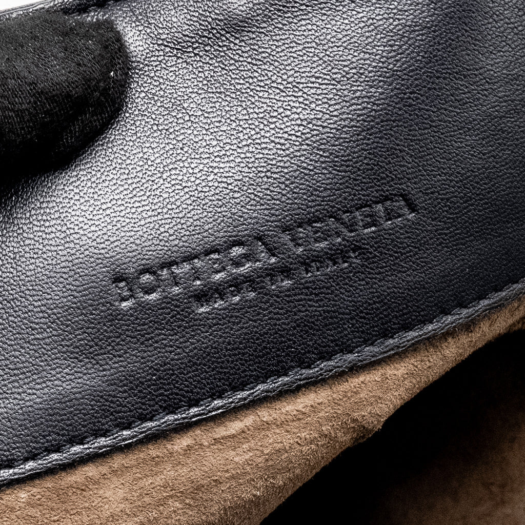 BOTTEGA VENETA OLYMPIA BAG LEATHER BLACK WITH BLACK HARDWARE