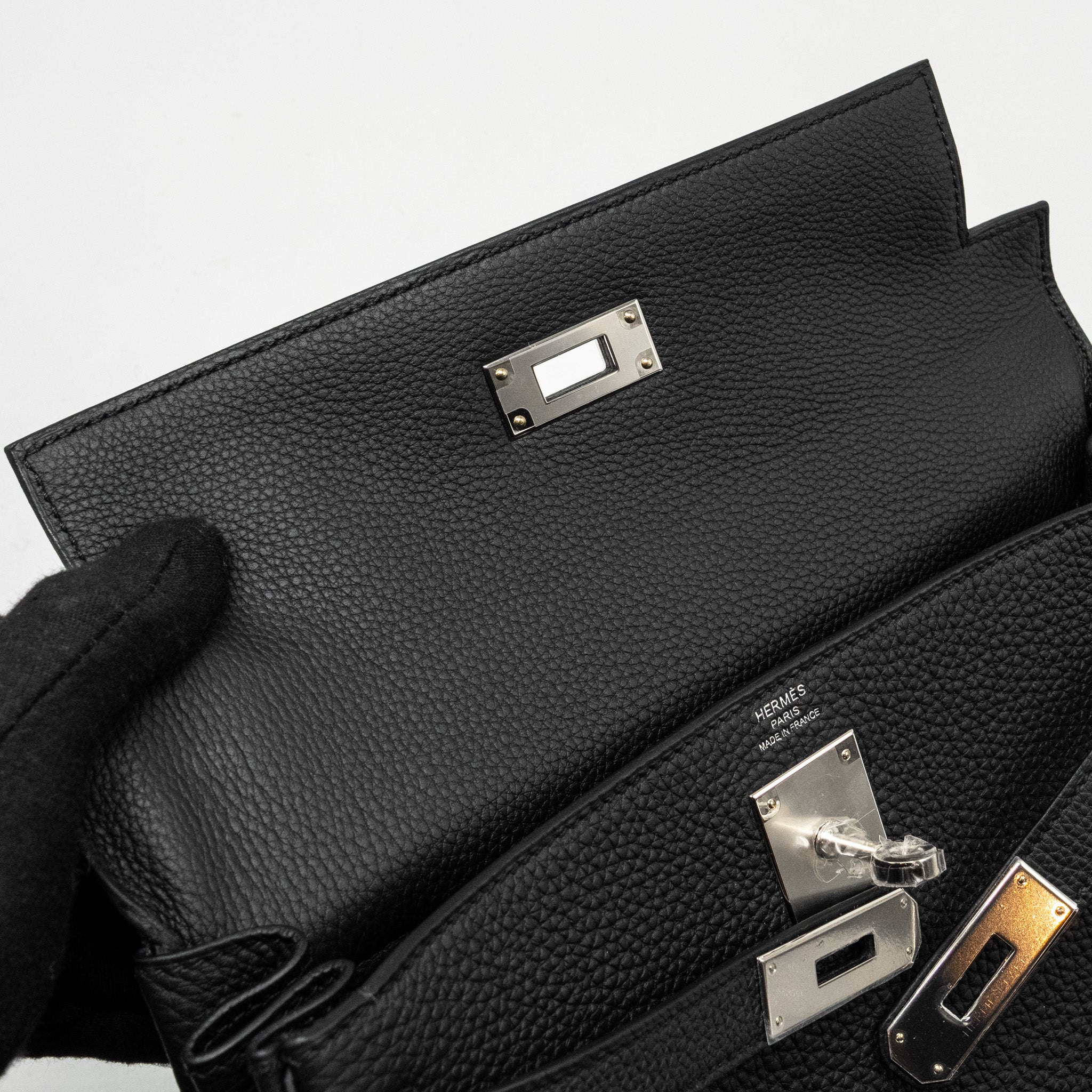 HERMES KELLY 28 TOGO BLACK SHW