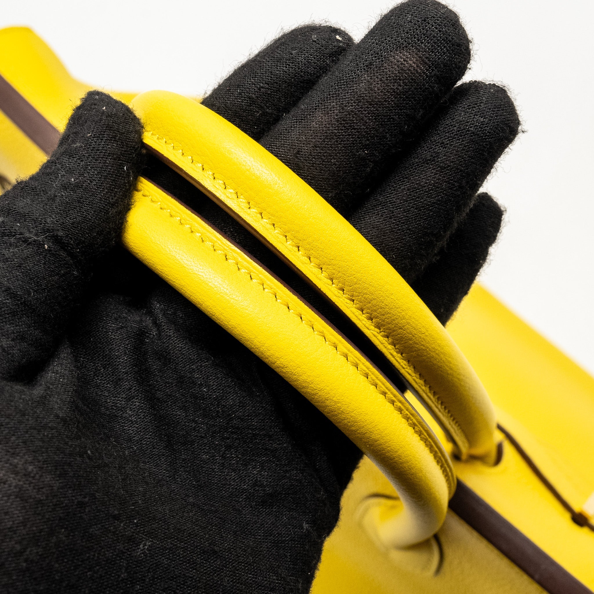 HERMES BIRKIN 30 TAURILLON NOVILLO LEATHER 9O JAUNE DE NAPLES GHW