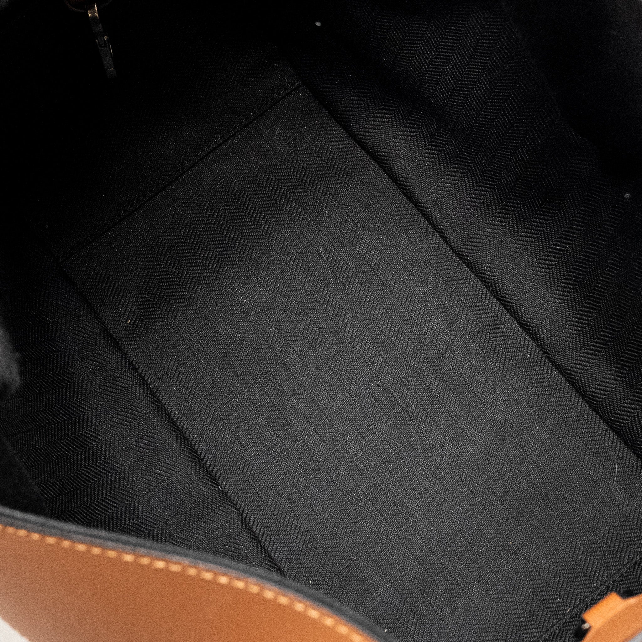 LOEWE SMALL HAMMOCK BAG CALFSKIN TAN SHW
