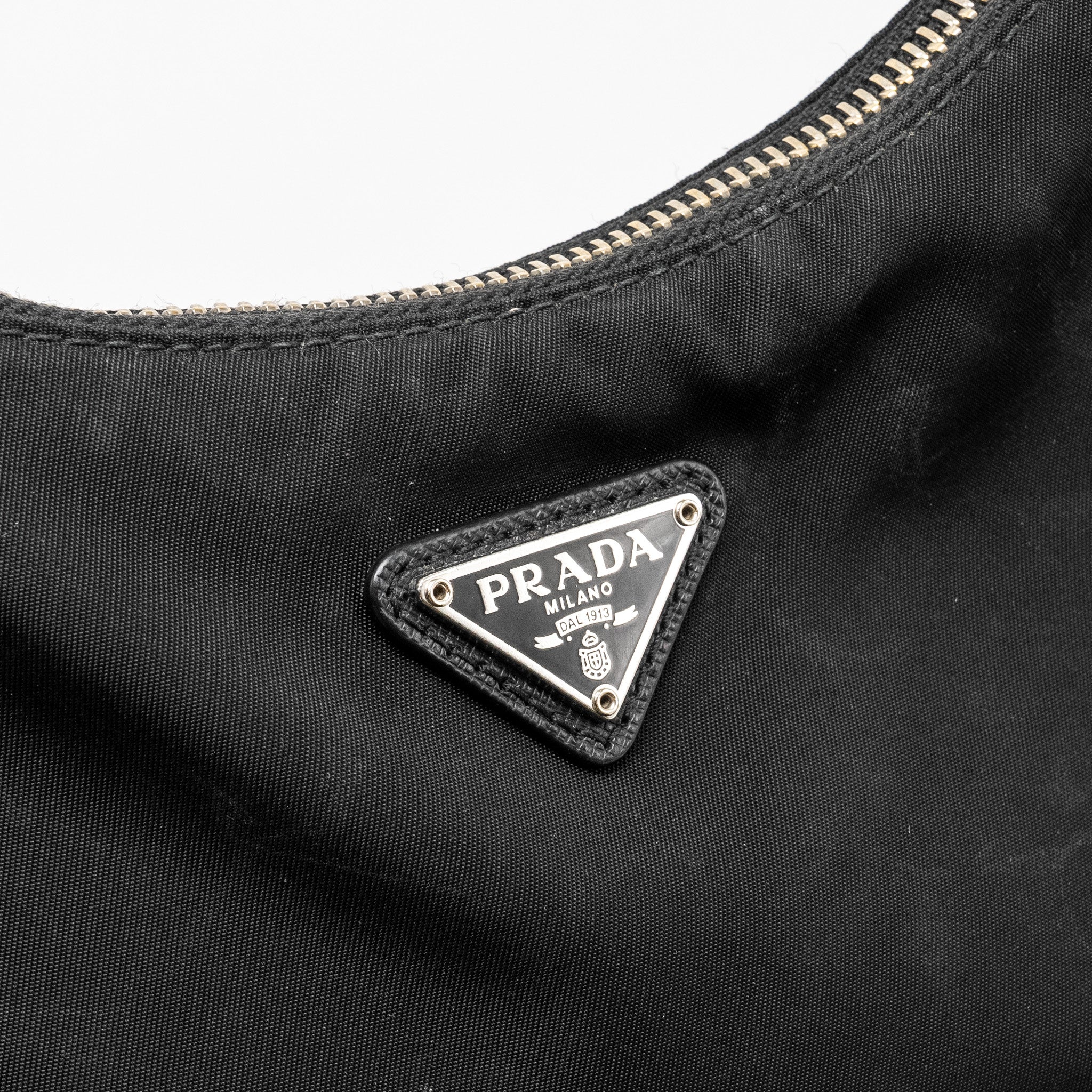 PRADA RE-EDTION 2005 BAG NYLON BLACK SHW