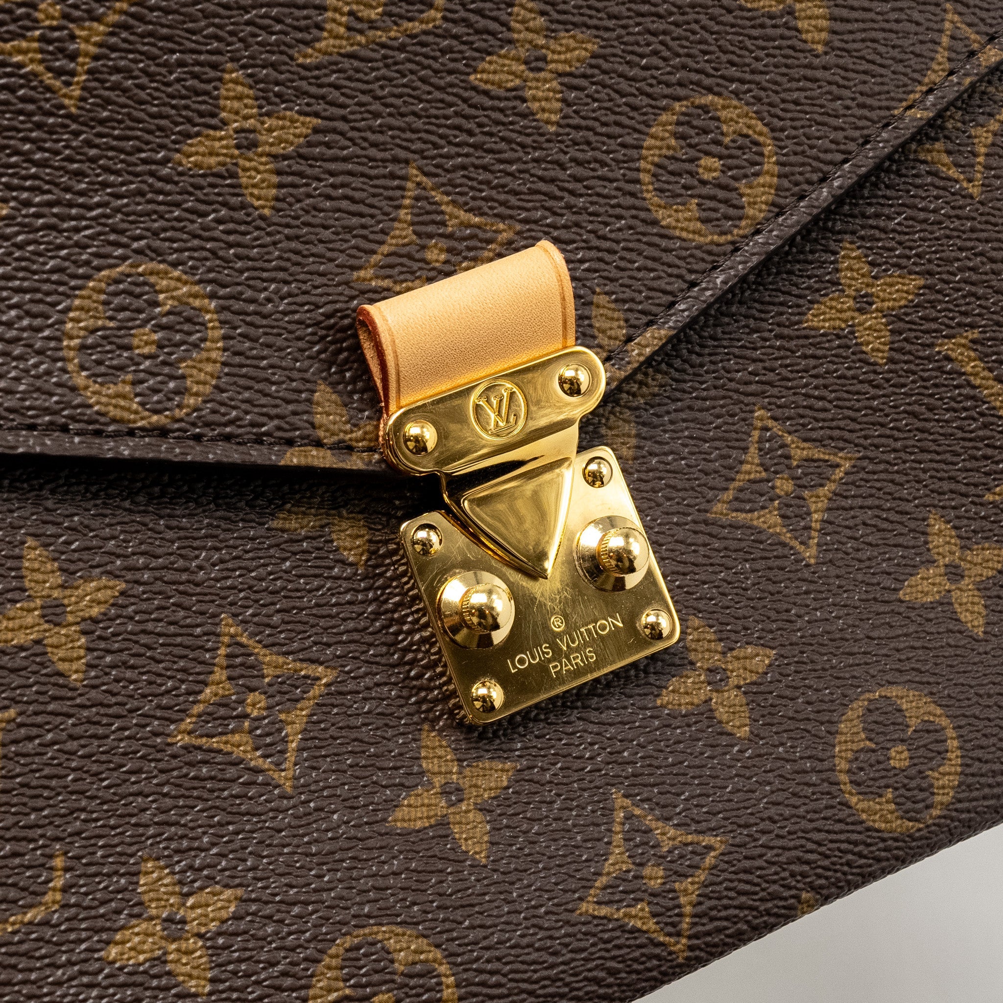 LOUIS VUITTON POCHETTE MÉTIS MONOGRAM CANVAS GHW