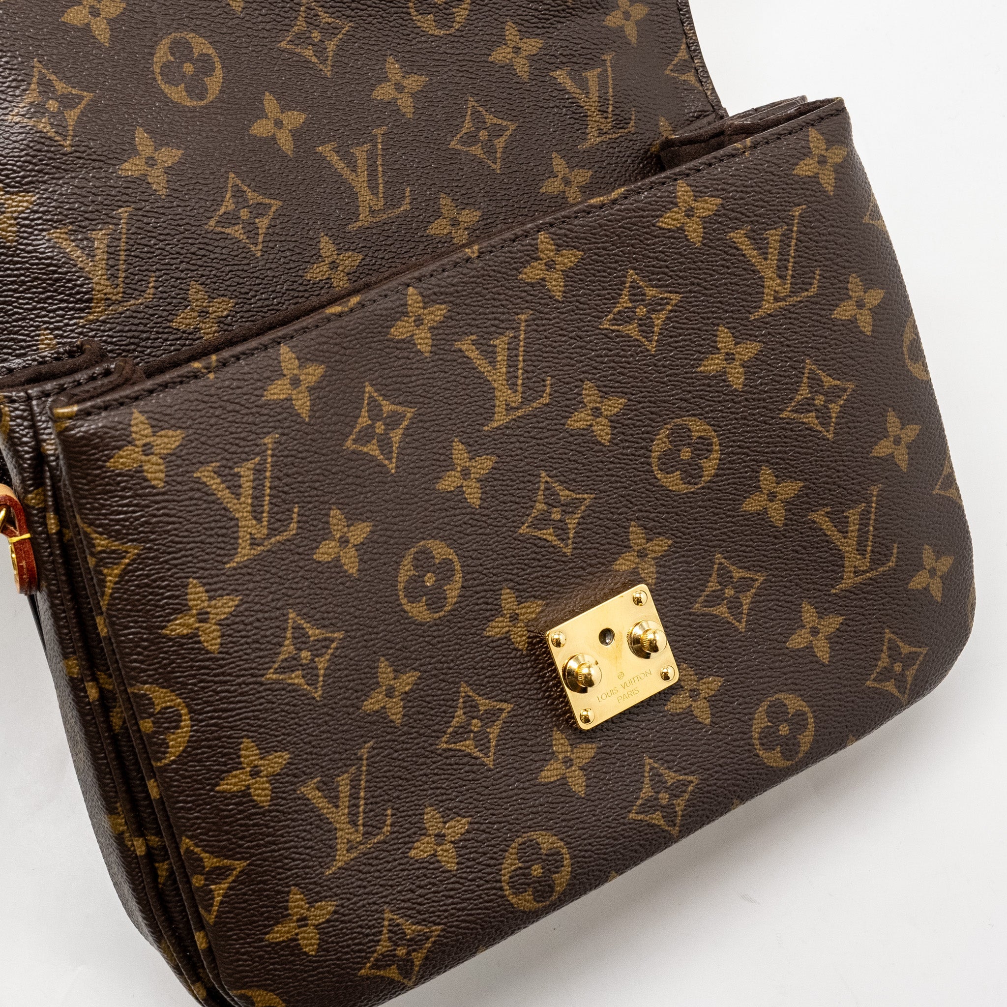 LOUIS VUITTON POCHETTE MÉTIS MONOGRAM CANVAS GHW