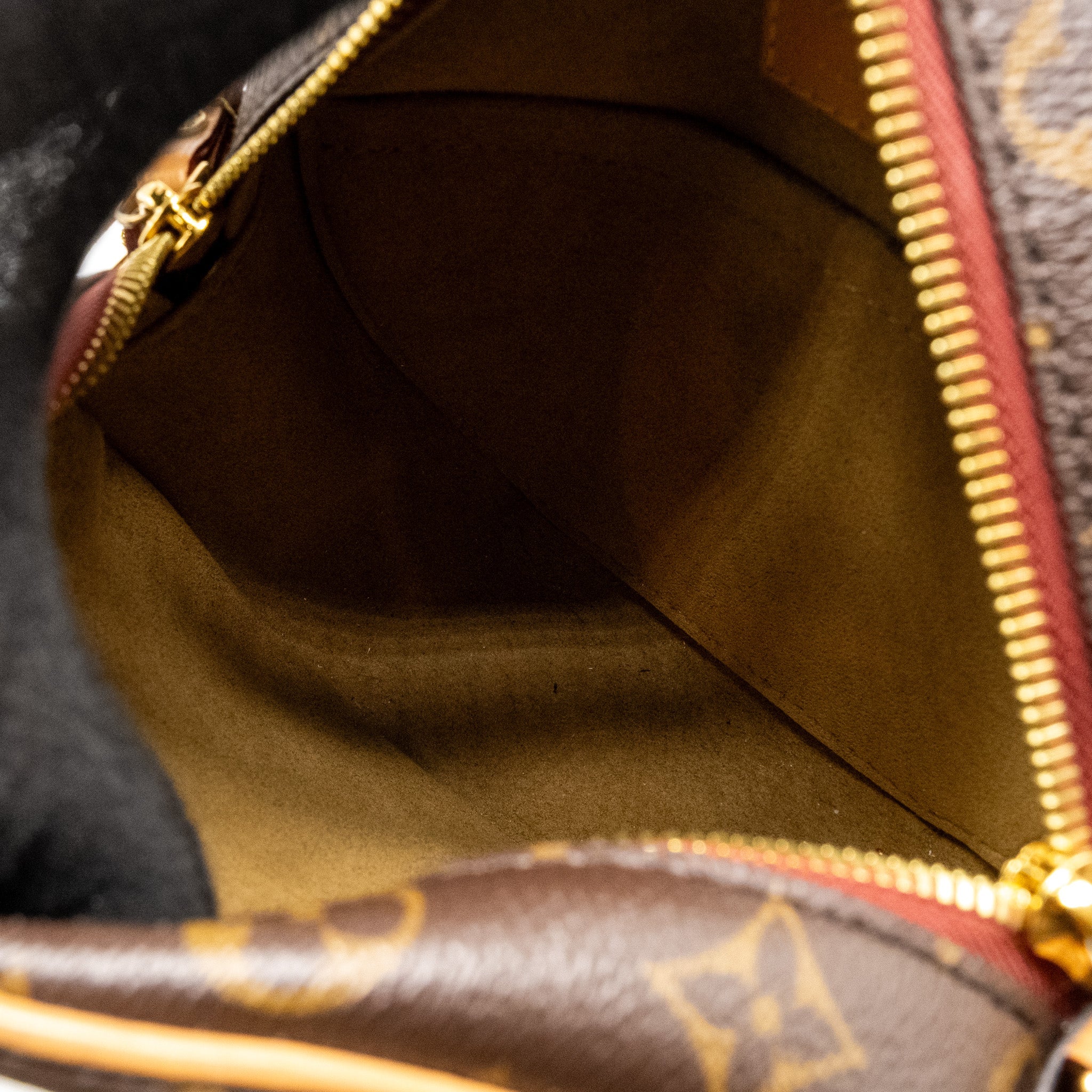 LOUIS VUITTON BOITE CHAPEAU SOUPLE PM MONOGRAM CANVAS GHW