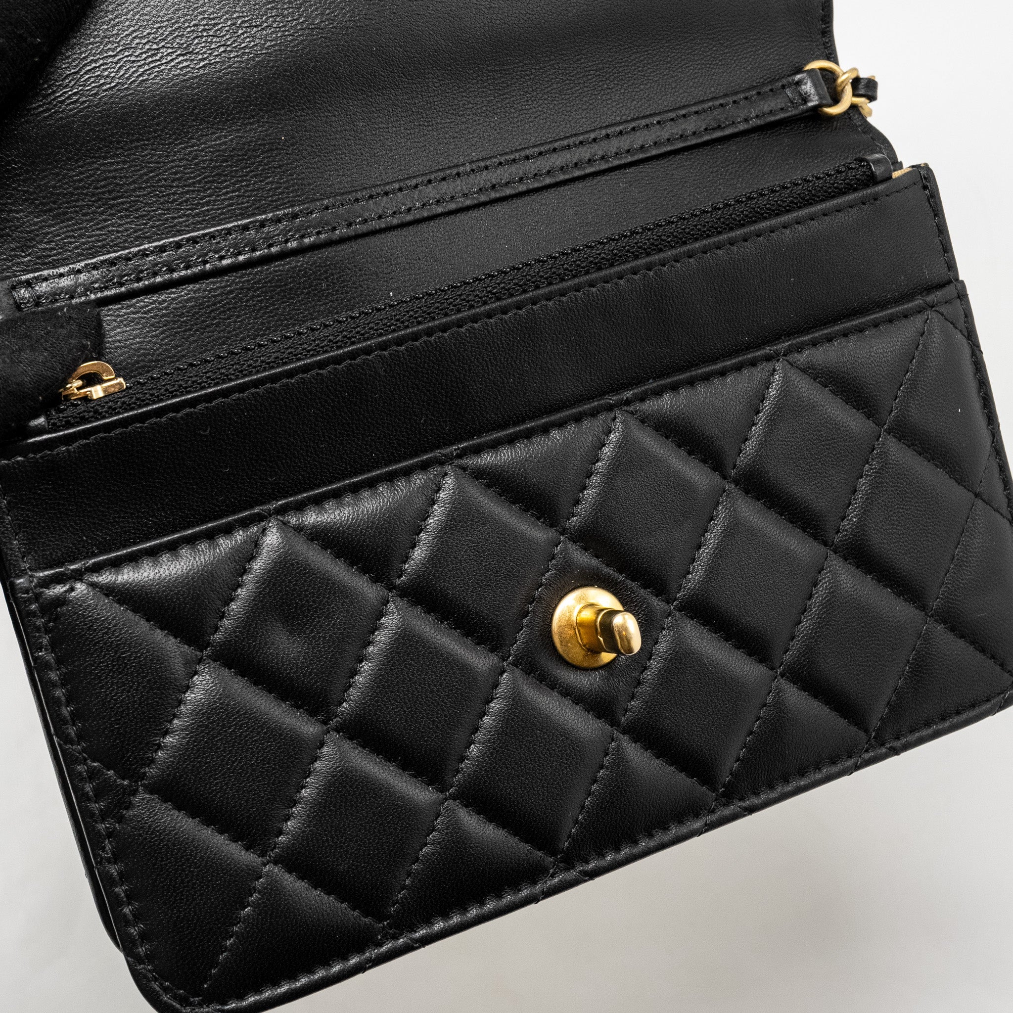 CHANEL PEARL CRUSH WALLET ON CHAIN LAMBSKIN BLACK GHW (MICROCHIP)