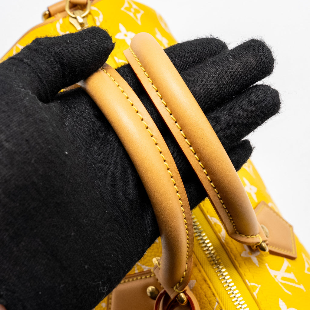 LOUIS VUITTON SPEEDY P9 BANDOULIÈRE 25 MONOGRAM SOFT CALFSKIN JAUNE MAT GHW