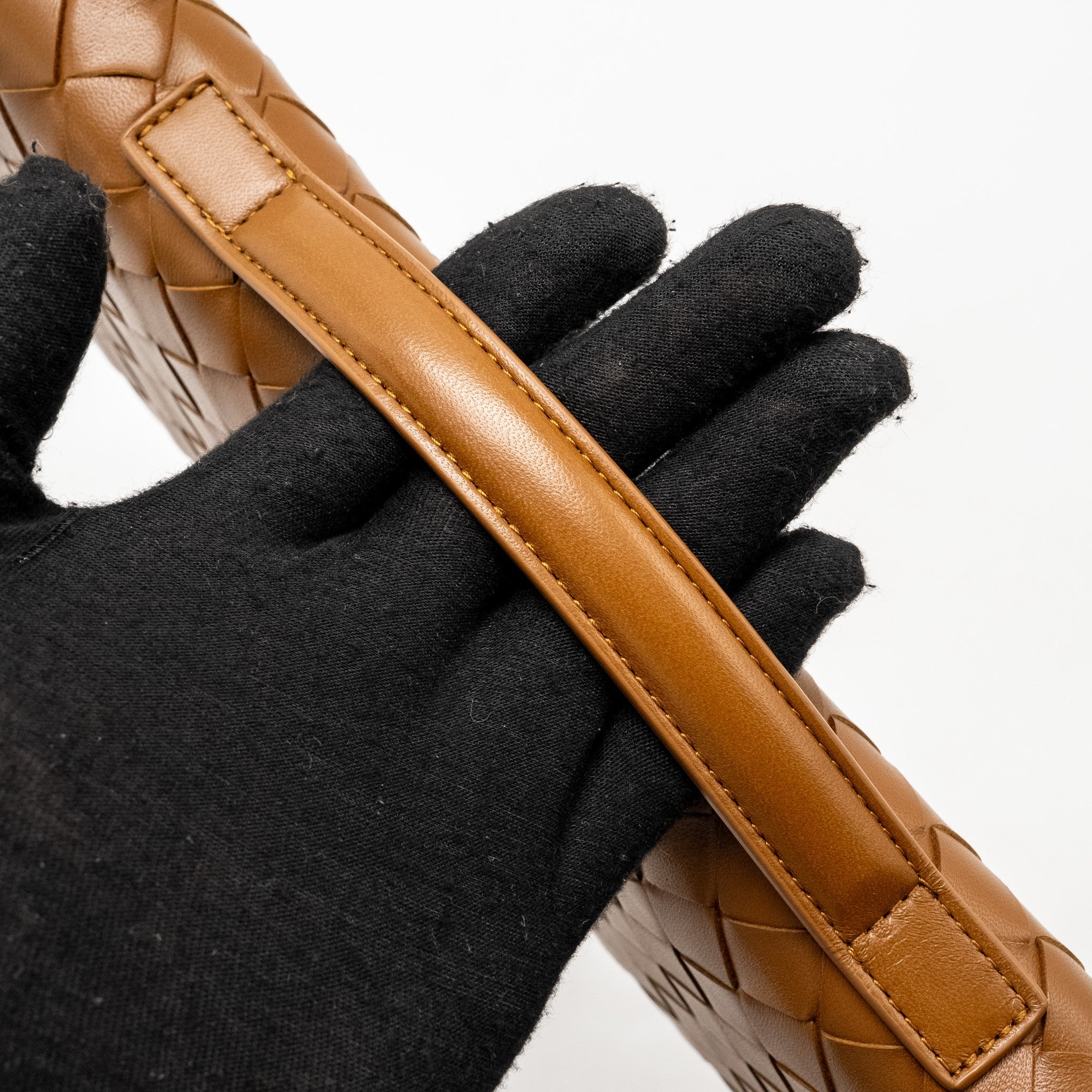 BOTTEGA VENETA ANDIAMO CLUTCH BAG LAMBSKIN BROWN GHW