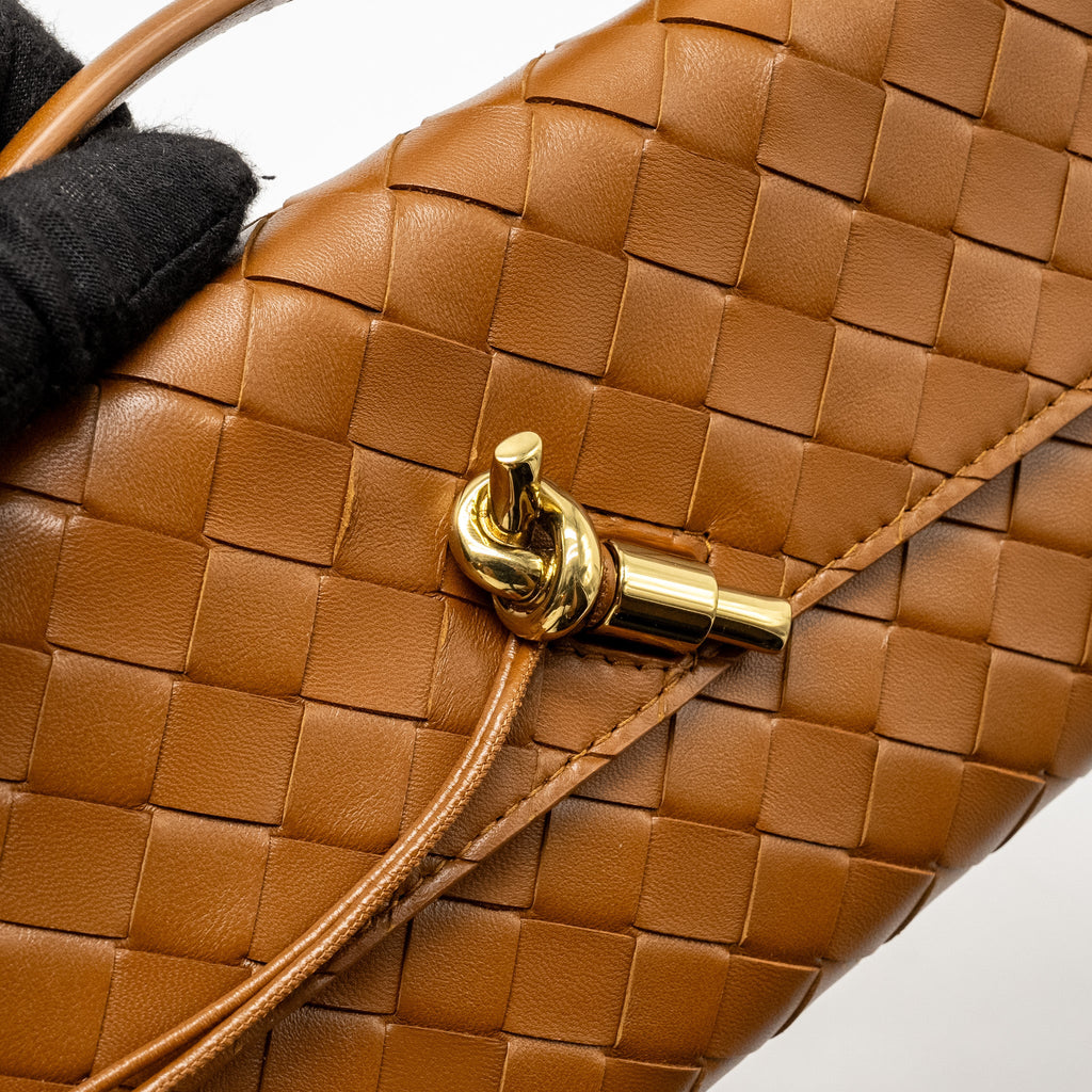 BOTTEGA VENETA ANDIAMO CLUTCH BAG LAMBSKIN BROWN GHW
