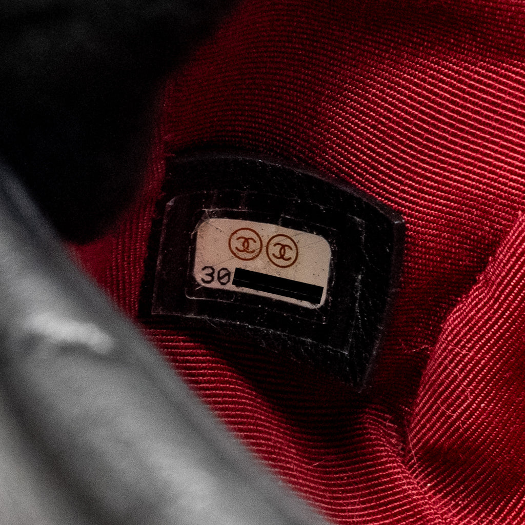 CHANEL 19 QUILTED WAIST BELT BAG SHINY GOATSKIN BLACK GHW