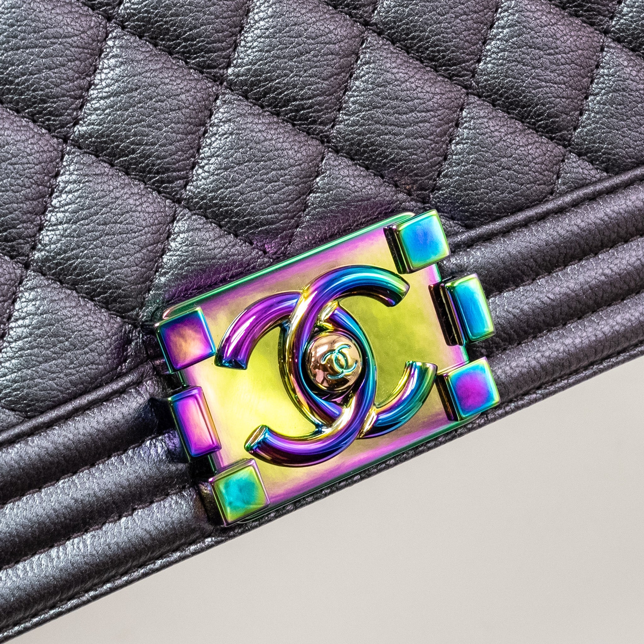 CHANEL MEDIUM BOY BAG GOATSKIN IRIDESCENT PURPLE MULTICOLOUR HARDWARE