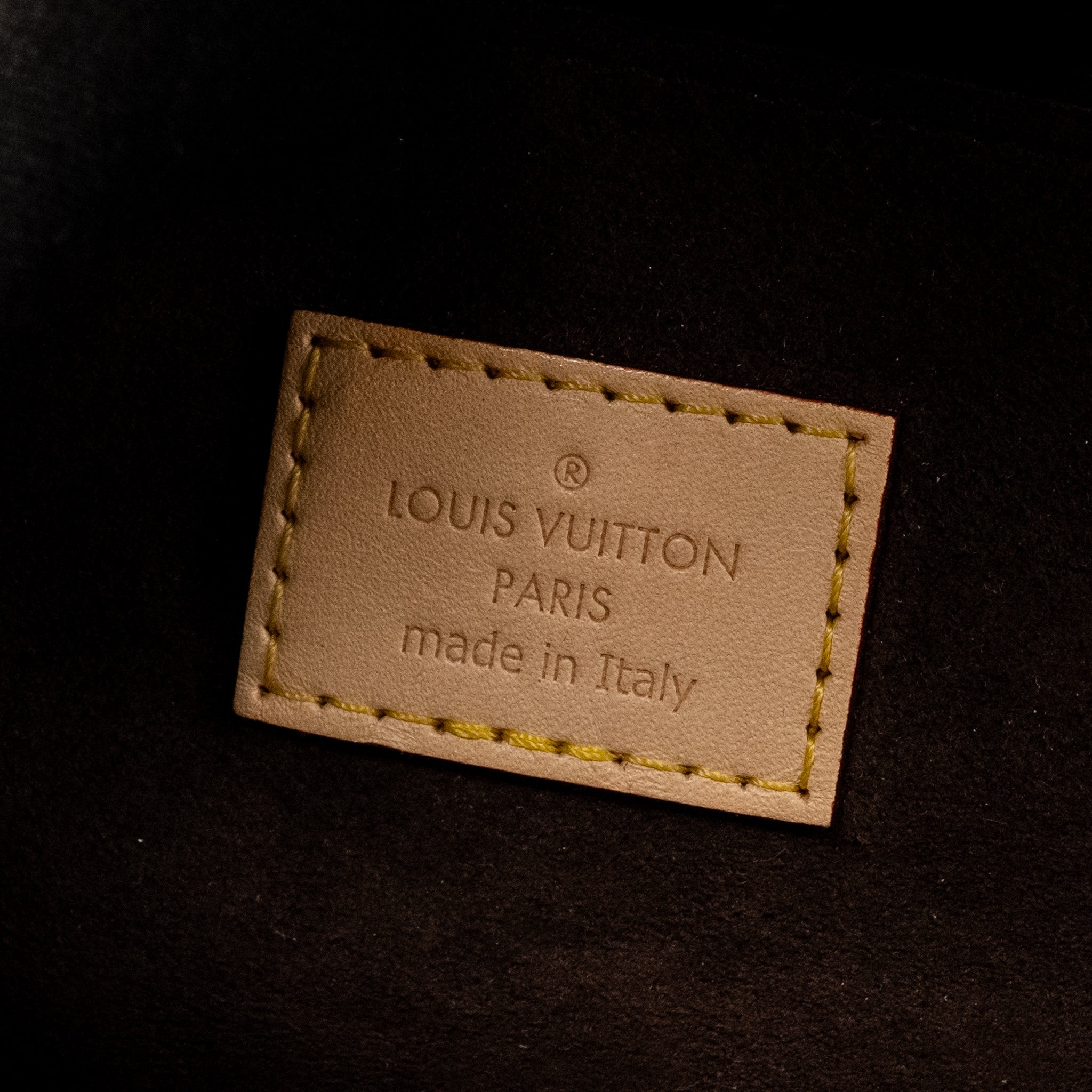 LOUIS VUITTON POCHETTE METIS MONOGRAM CANVAS GHW