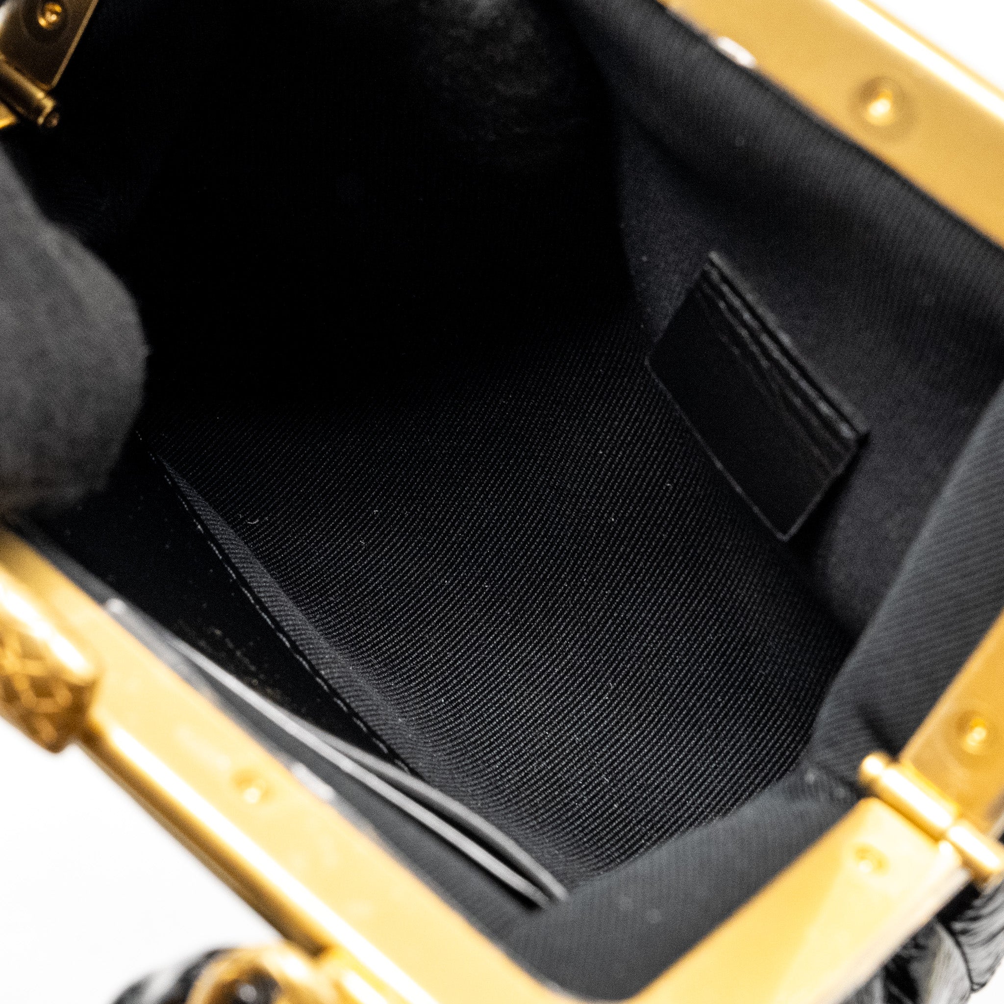 CHANEL 24A BOWKNOT CLUTCH WITH CHAIN PATENT CRUMPLED LAMBSKIN/SHINY LAMBSKIN BLACK/PINK GHW (MICROCHIP)