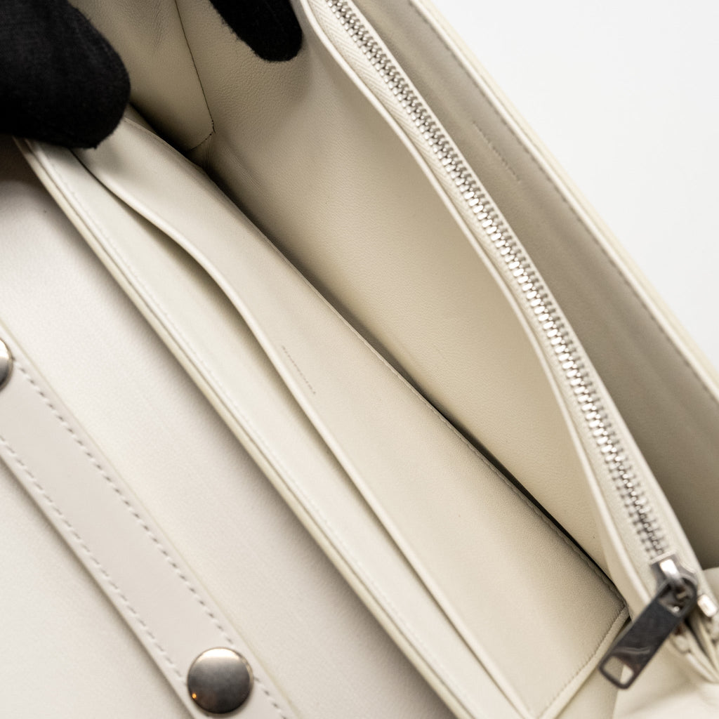 CELINE TRAPEZE TRIOMPHE SHOULDER BAG SHINY CALFSKIN WHITE SHW