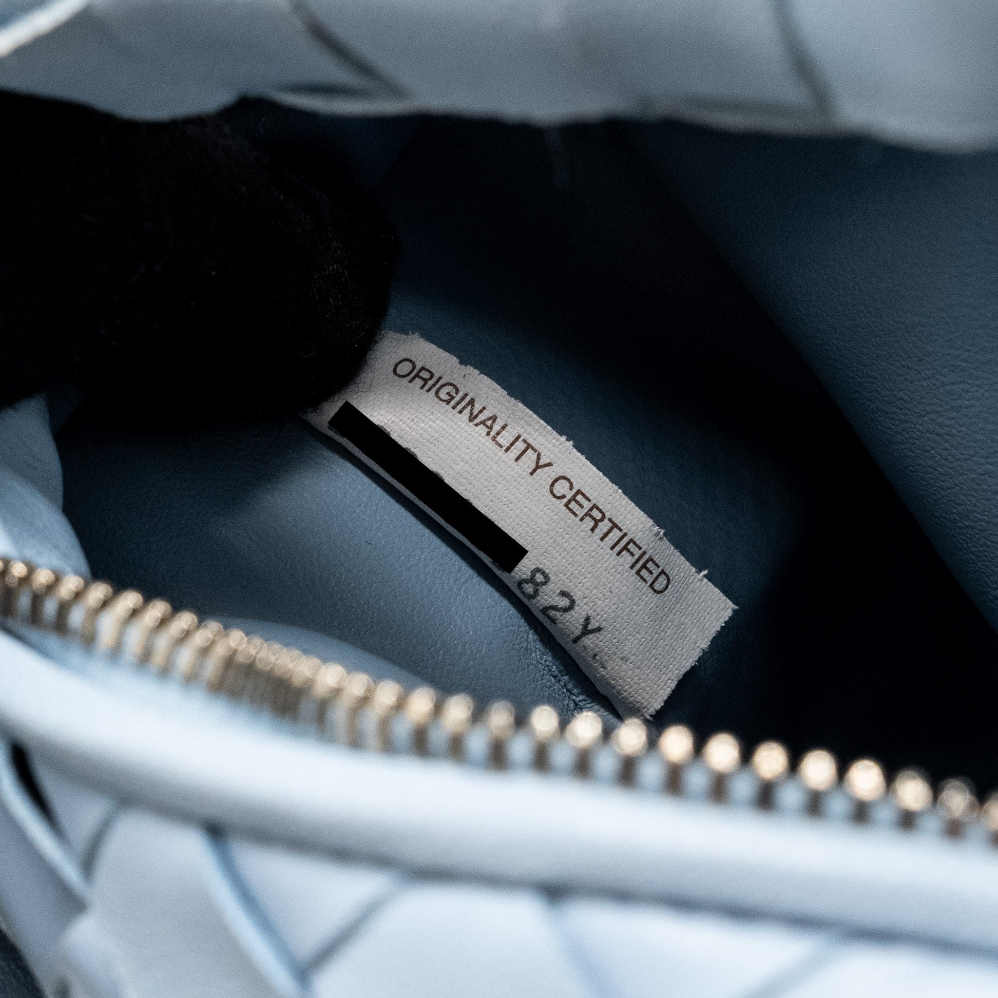 BOTTEGA VENETA MINI JODIE LAMBSKIN LIGHT BLUE SHW