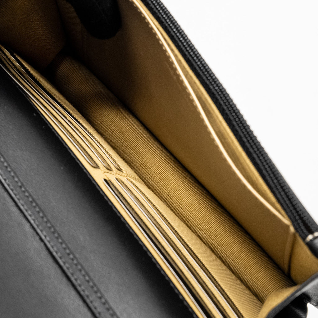CHANEL PEARL CRUSH WALLET ON CHAIN LAMBSKIN BLACK GHW (MICROCHIP)