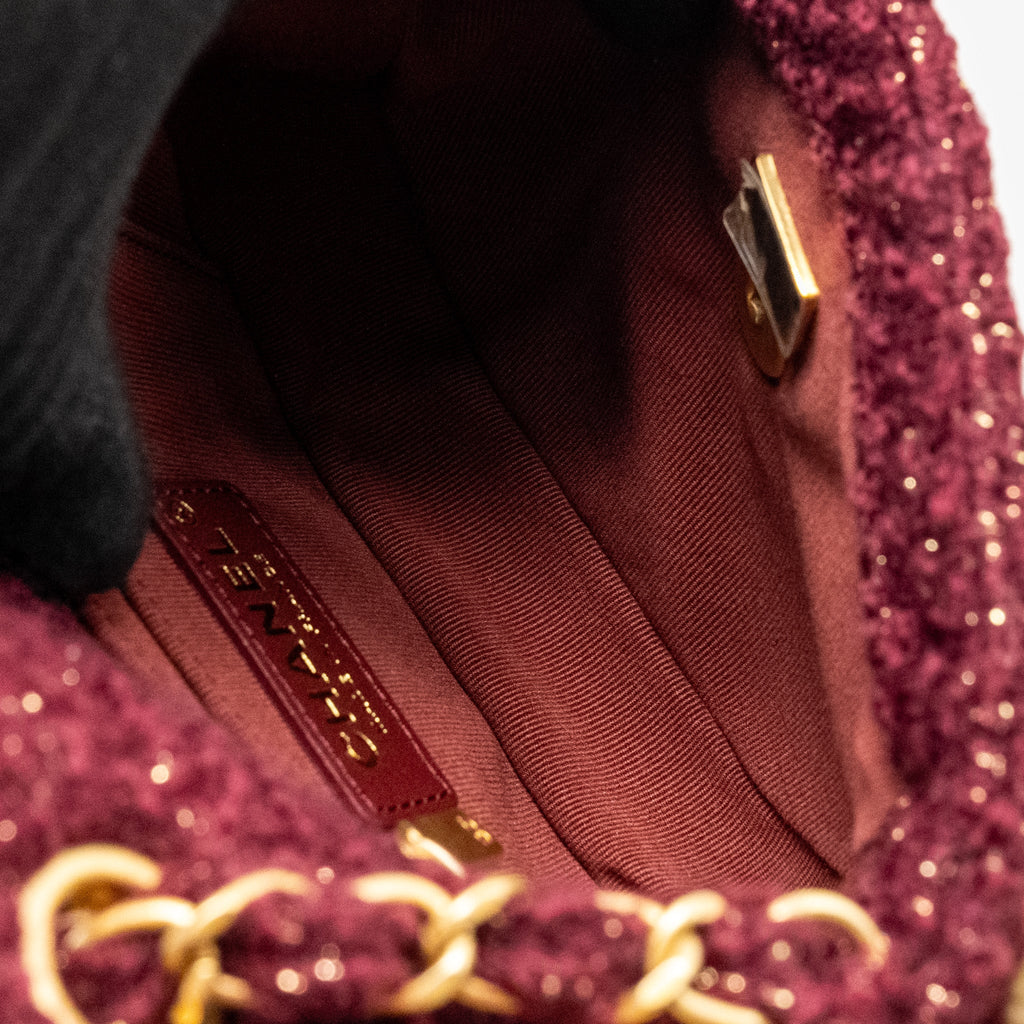 CHANEL 22K MINI MESSENGER FLAP BAG SHEARLING/TWEED BURGUNDY/BEIGE GHW (MICROCHIP)