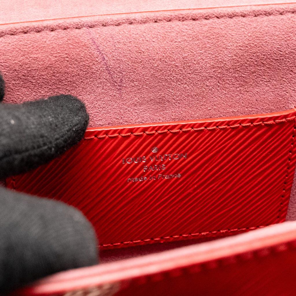 LOUIS VUITTON TWIST MM EPI RED SHW